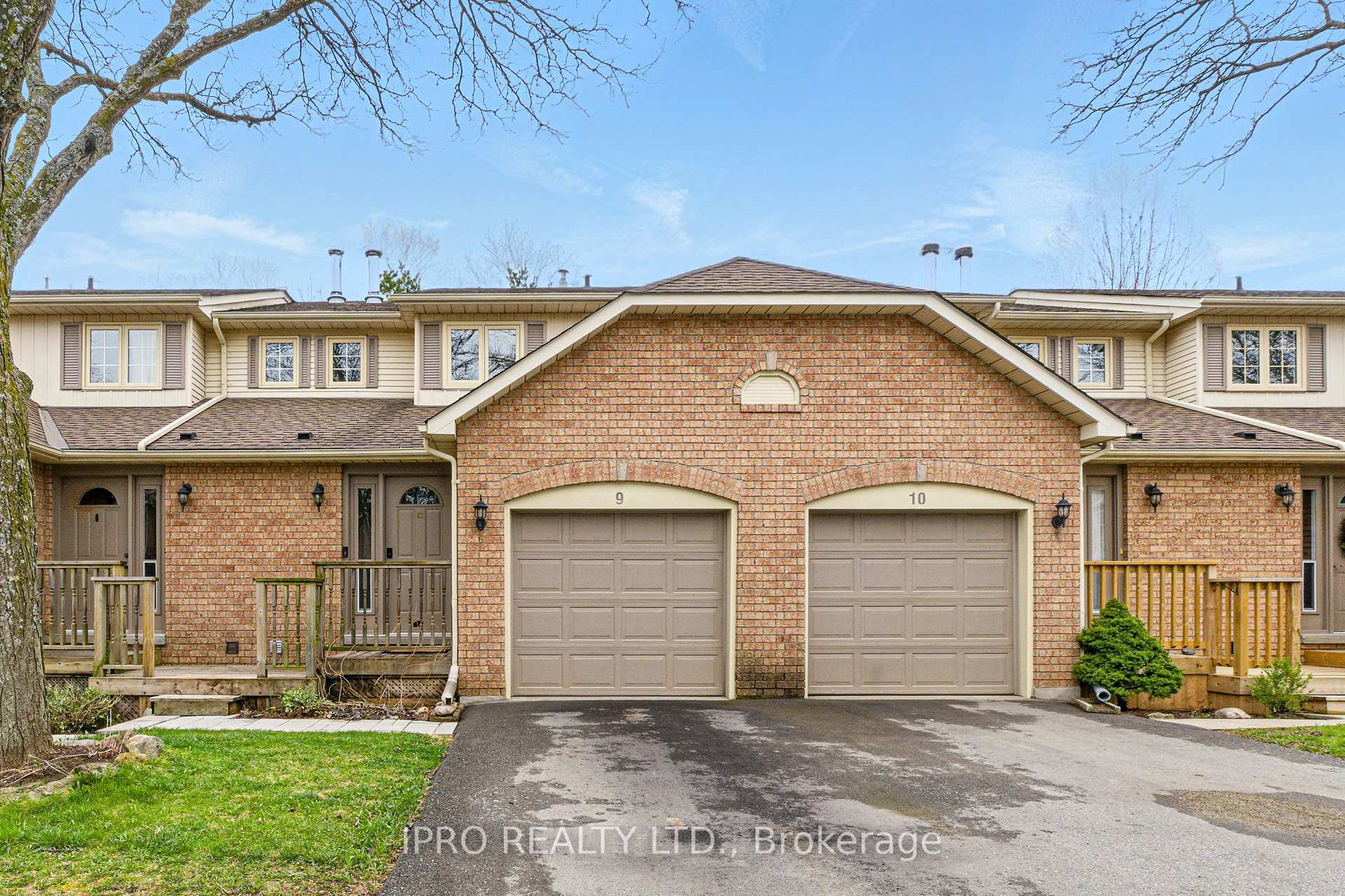Photo 1 of Unit 9, 79 Braeheid Avenue, Hamilton, Waterdown — HOMEH
