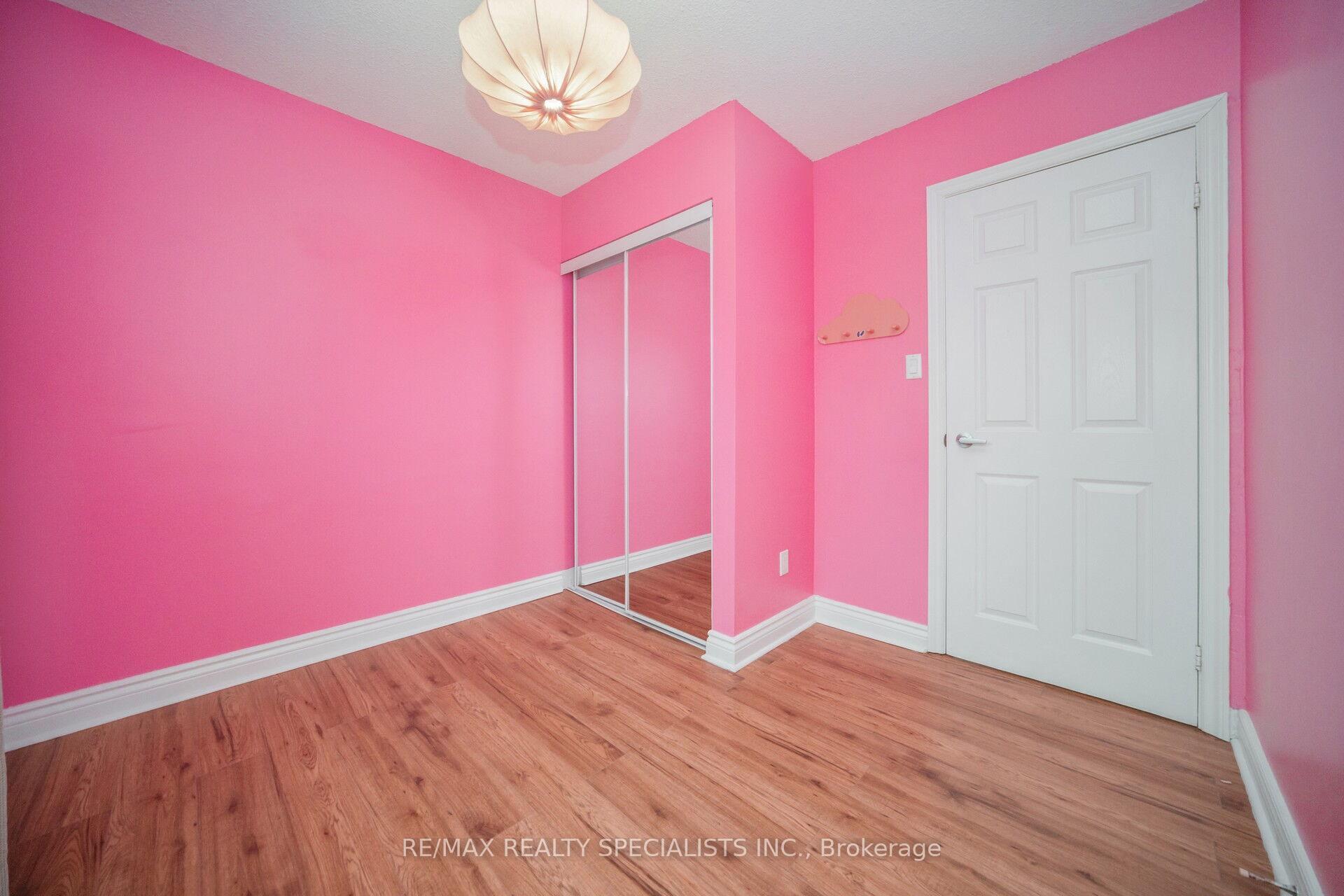 Photo 28 of 153 Enderby Crescent, Brampton, Bramalea Road South Gateway — HOMEH