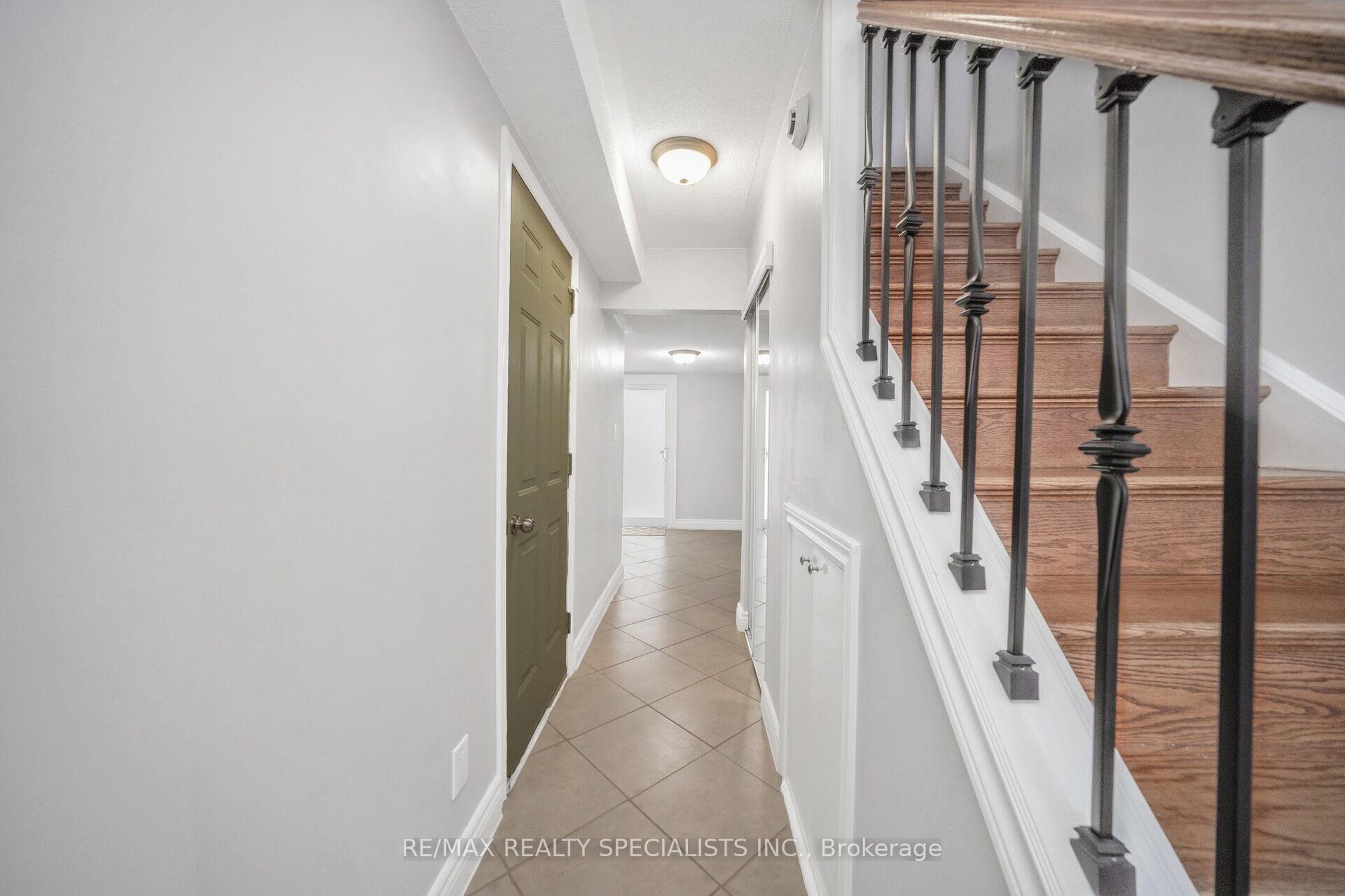 Photo 33 of 153 Enderby Crescent, Brampton, Bramalea Road South Gateway — HOMEH