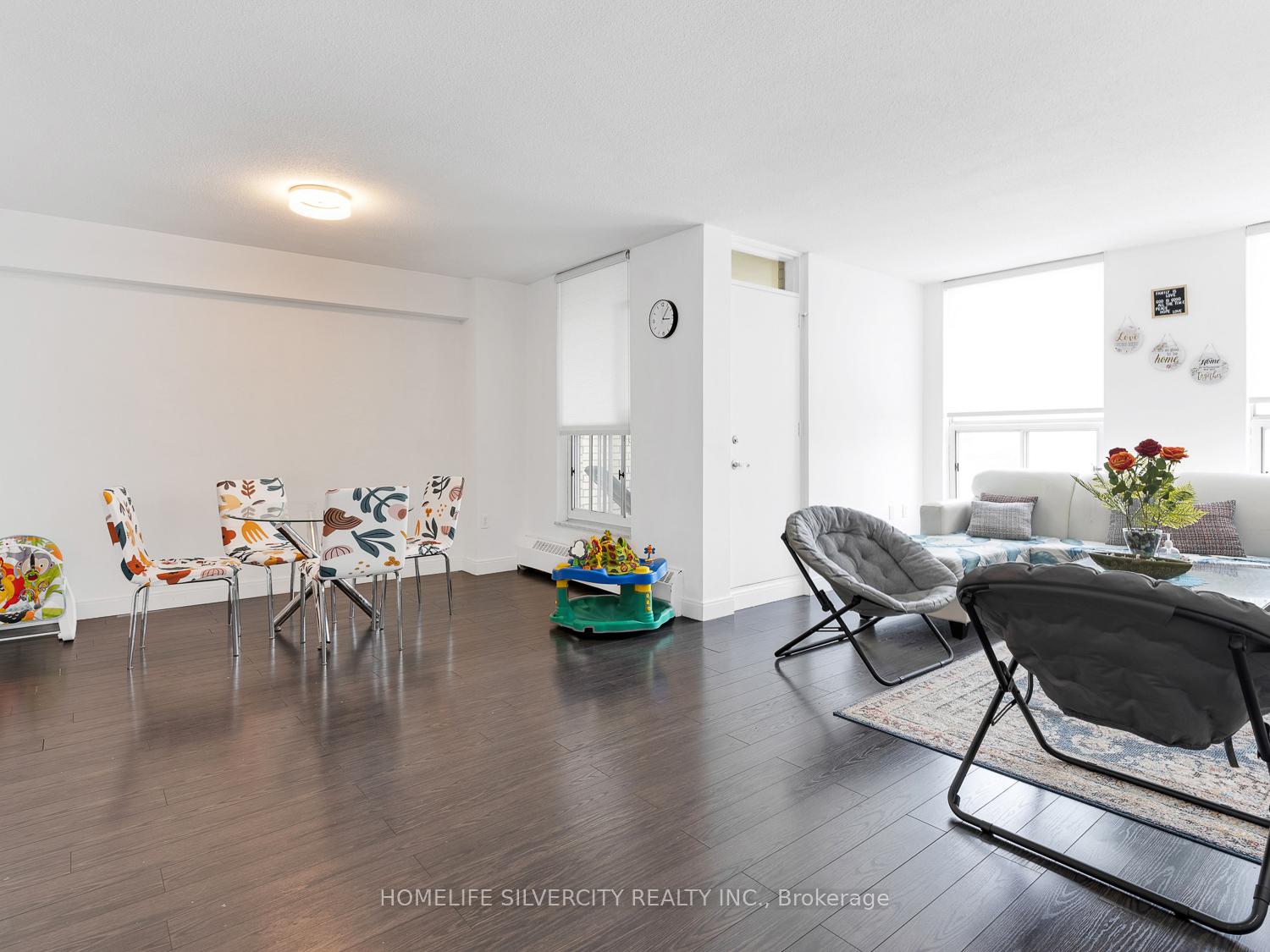 Photo 11 of Unit 708, 130 Neptune Drive, Toronto, Englemount-Lawrence — HOMEH