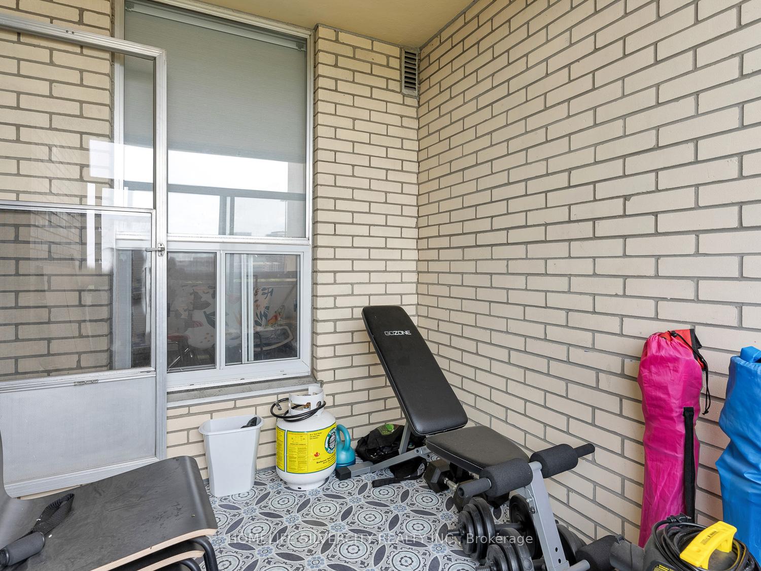 Photo 14 of Unit 708, 130 Neptune Drive, Toronto, Englemount-Lawrence — HOMEH