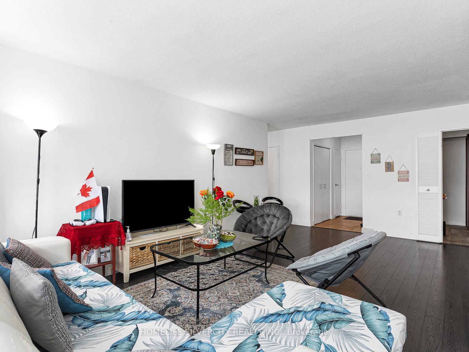 Photo 19 of Unit 708, 130 Neptune Drive, Toronto, Englemount-Lawrence — HOMEH
