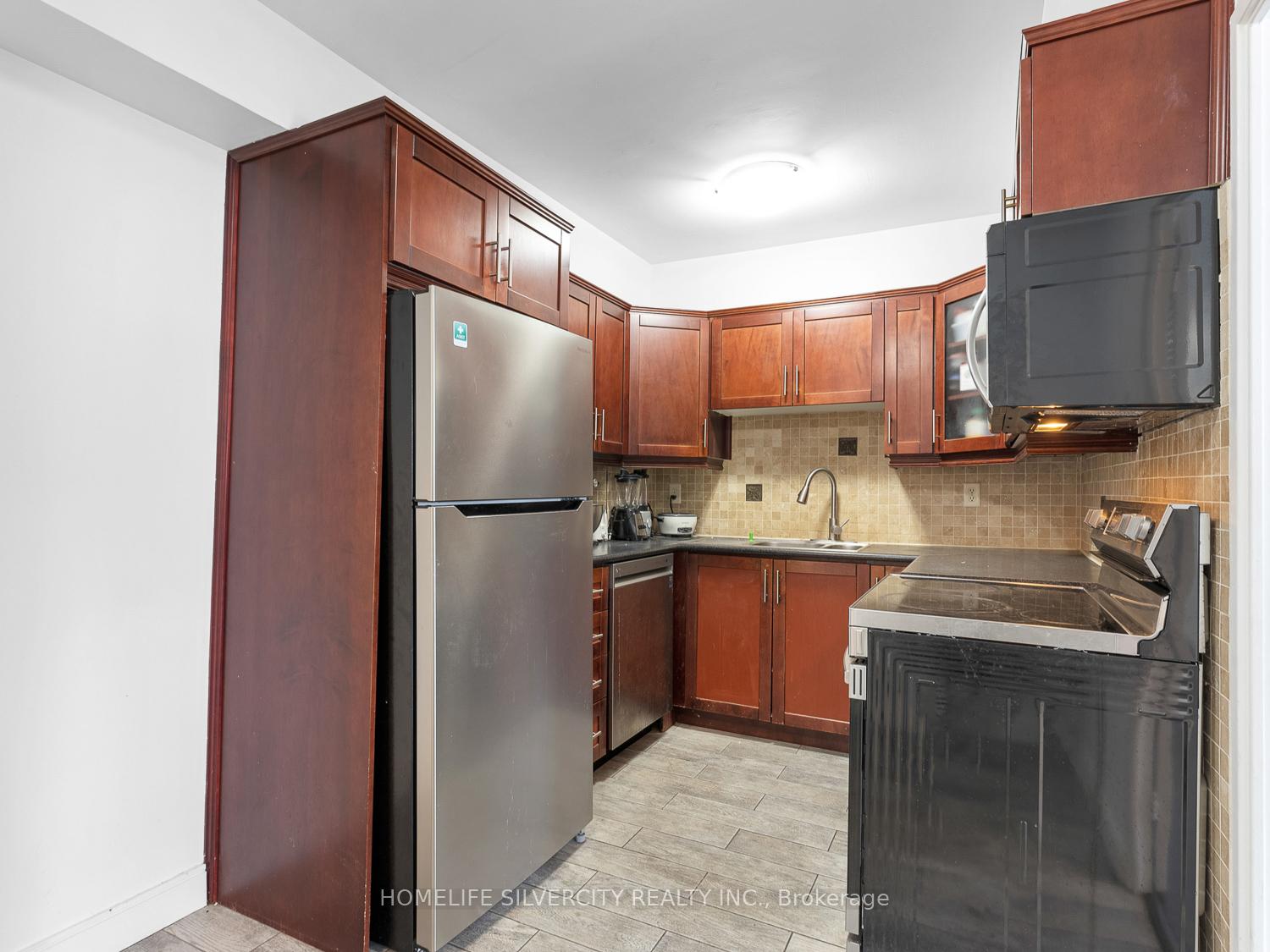 Photo 20 of Unit 708, 130 Neptune Drive, Toronto, Englemount-Lawrence — HOMEH