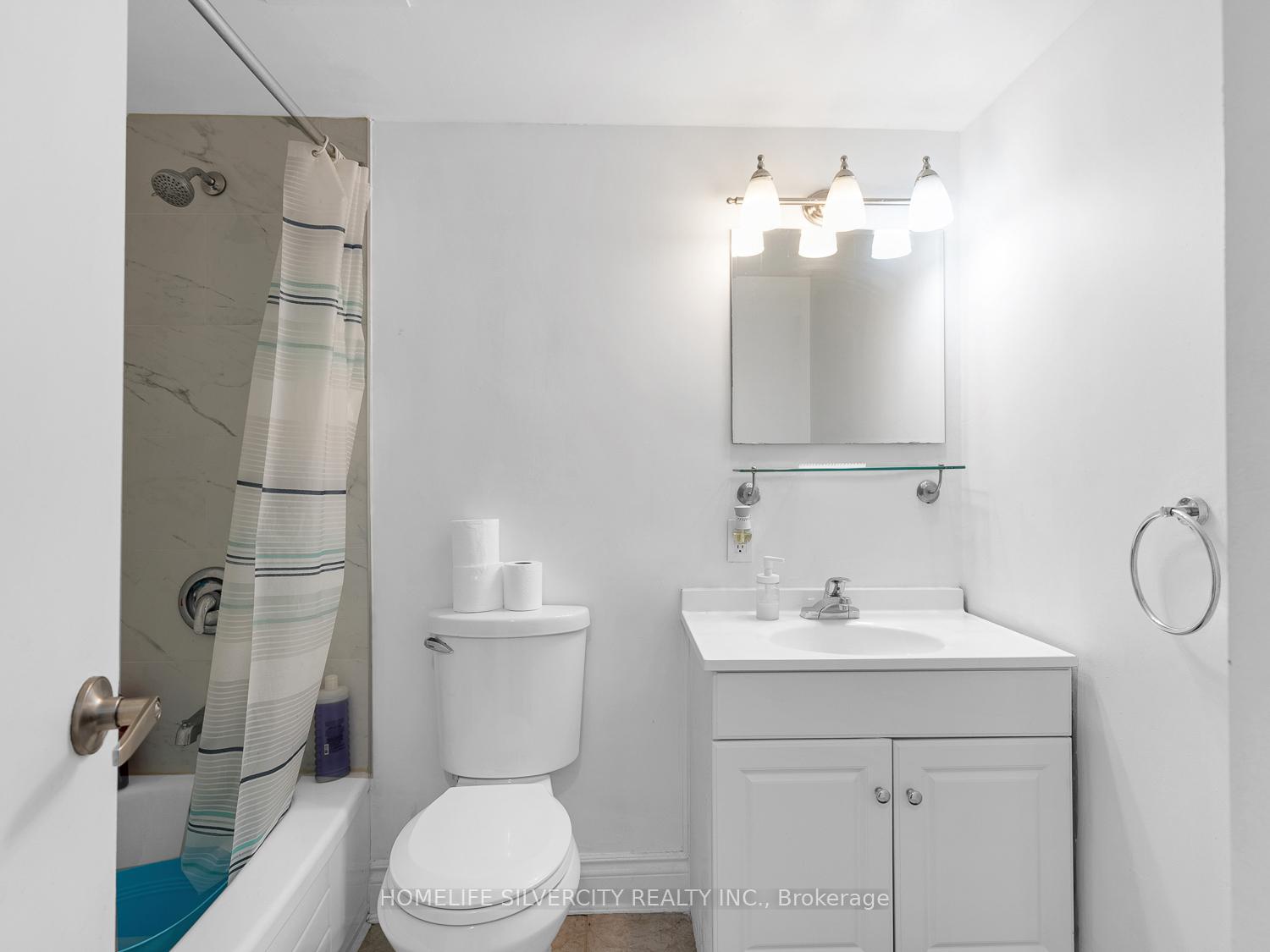 Photo 23 of Unit 708, 130 Neptune Drive, Toronto, Englemount-Lawrence — HOMEH