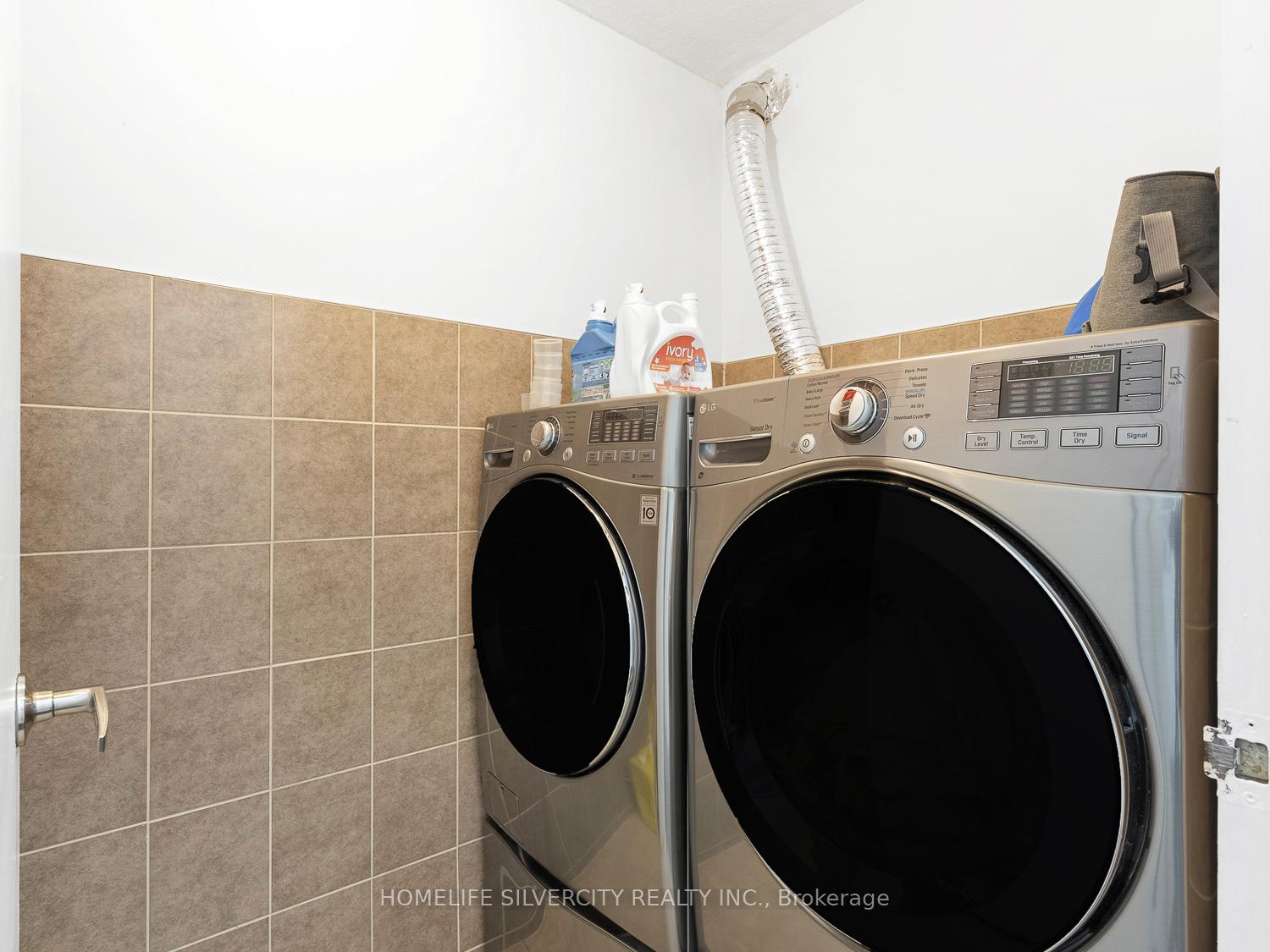 Photo 25 of Unit 708, 130 Neptune Drive, Toronto, Englemount-Lawrence — HOMEH