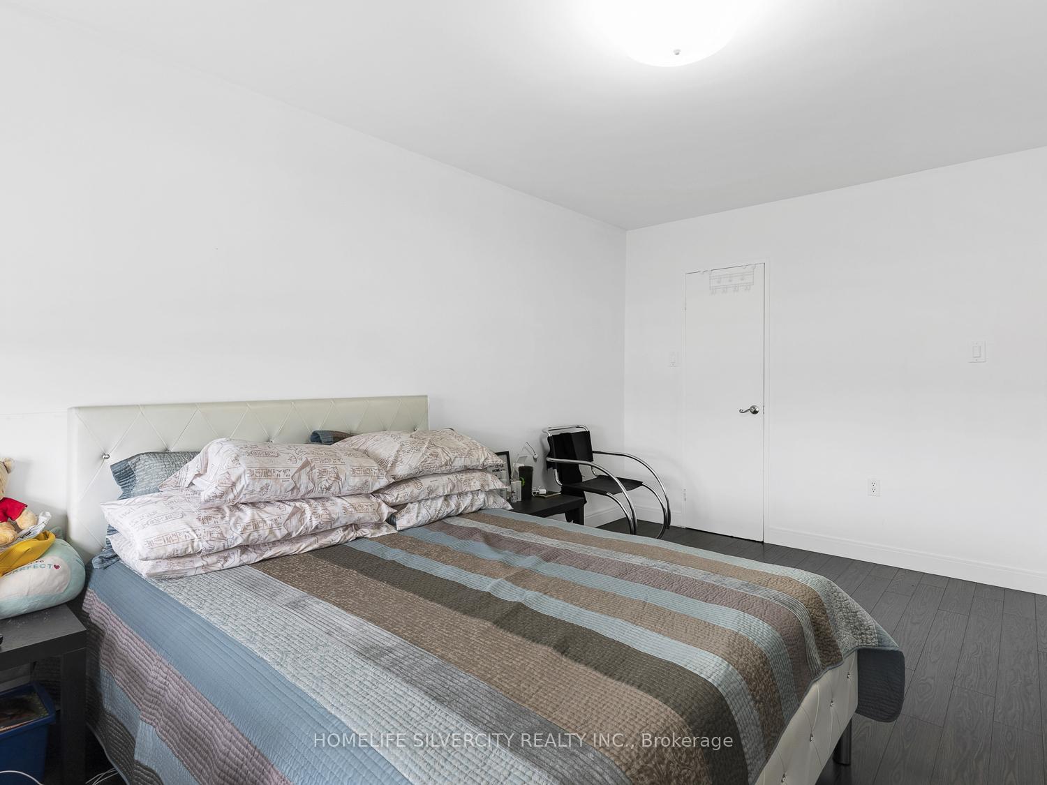 Photo 28 of Unit 708, 130 Neptune Drive, Toronto, Englemount-Lawrence — HOMEH