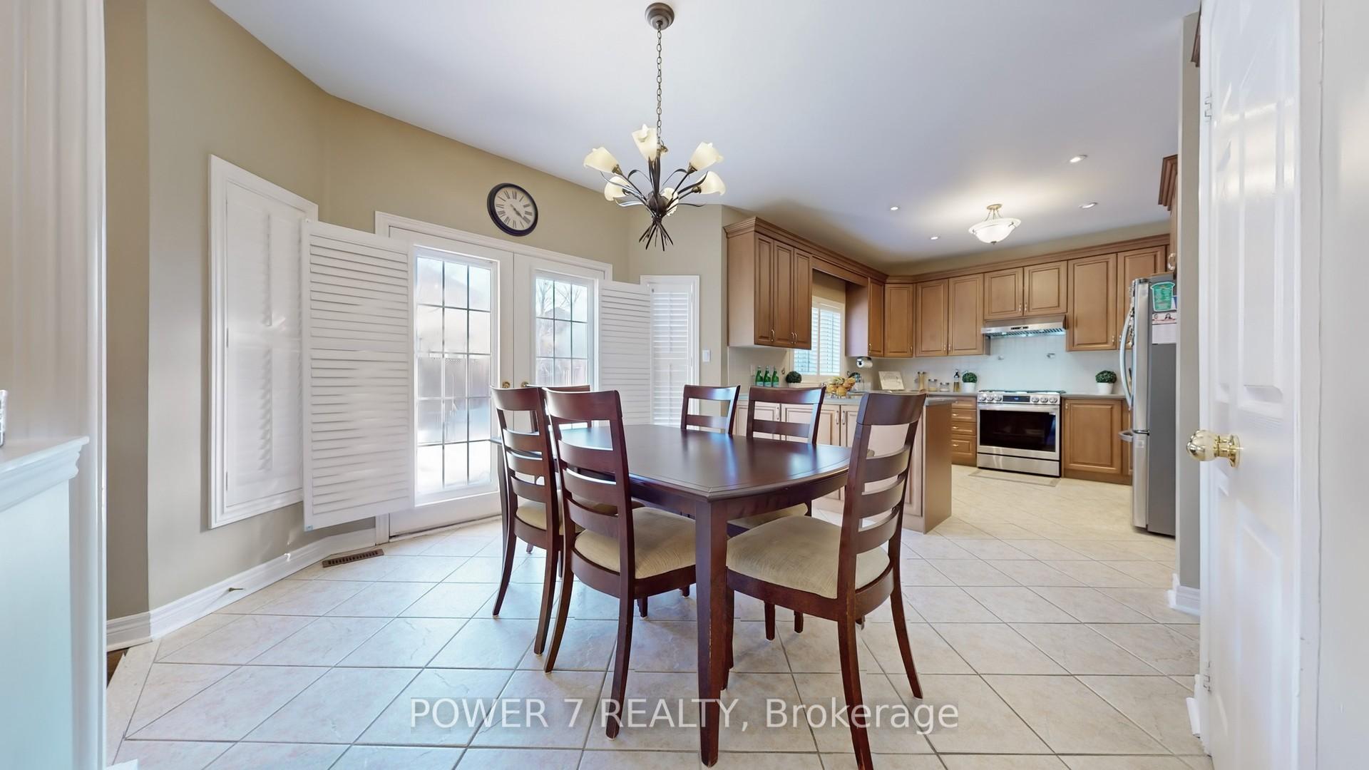 Photo 12 of 123 Macrill Road, Markham, Cachet — HOMEH