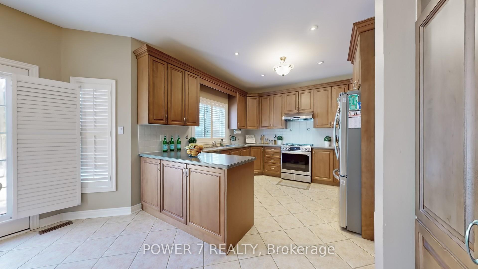 Photo 14 of 123 Macrill Road, Markham, Cachet — HOMEH