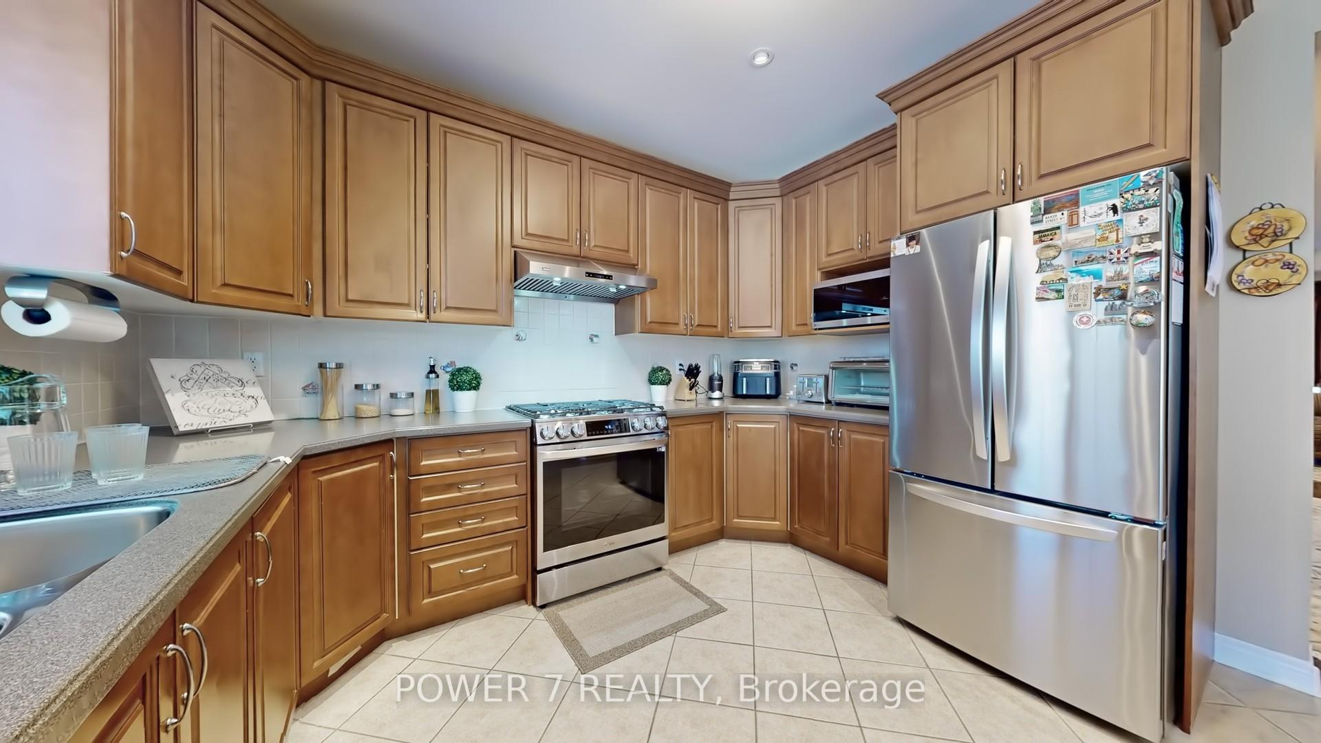 Photo 16 of 123 Macrill Road, Markham, Cachet — HOMEH
