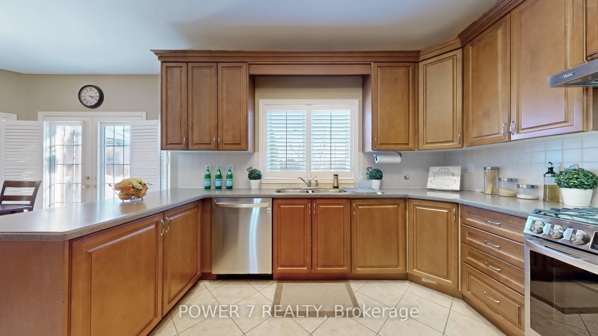 Photo 17 of 123 Macrill Road, Markham, Cachet — HOMEH