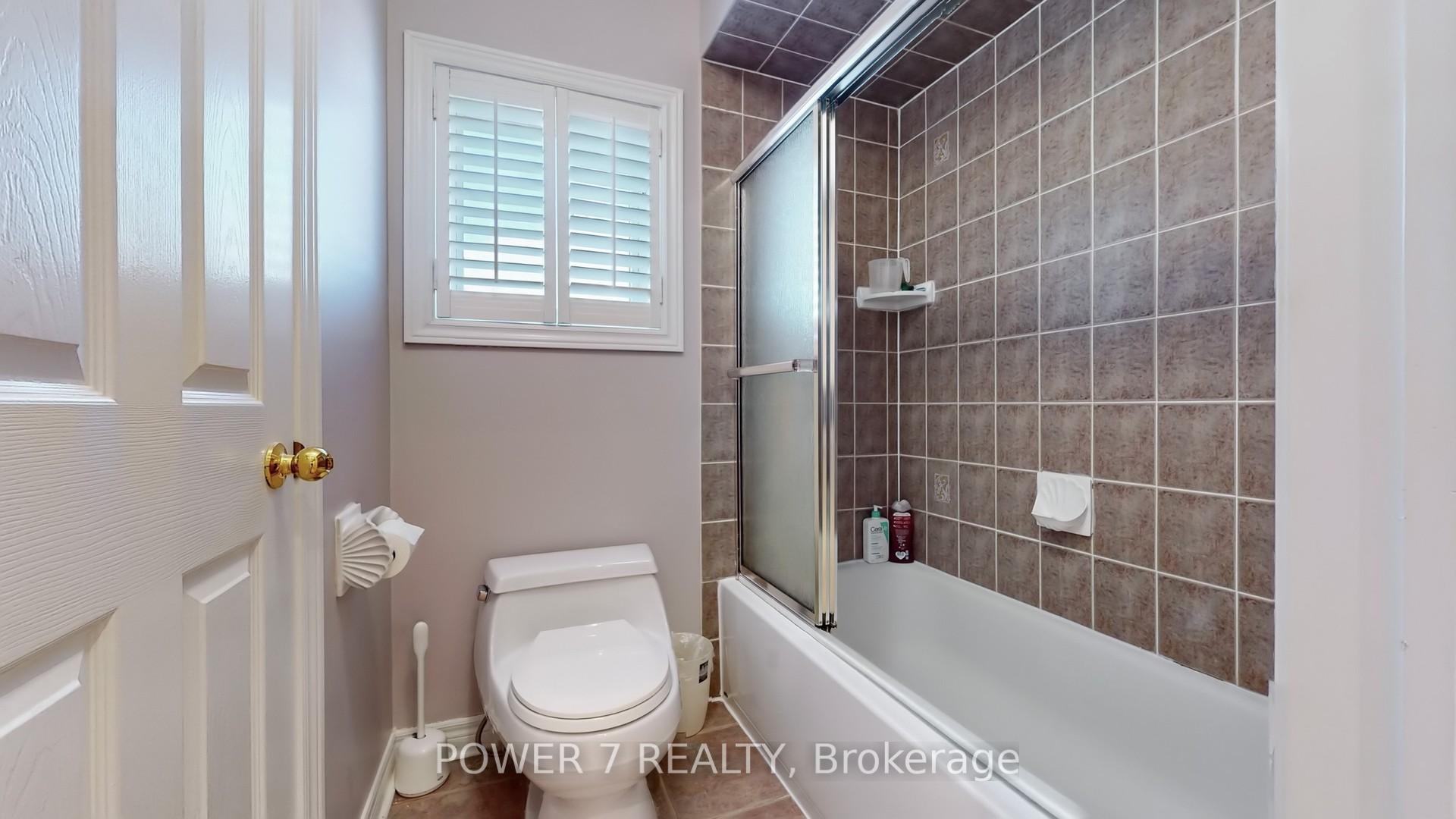 Photo 33 of 123 Macrill Road, Markham, Cachet — HOMEH