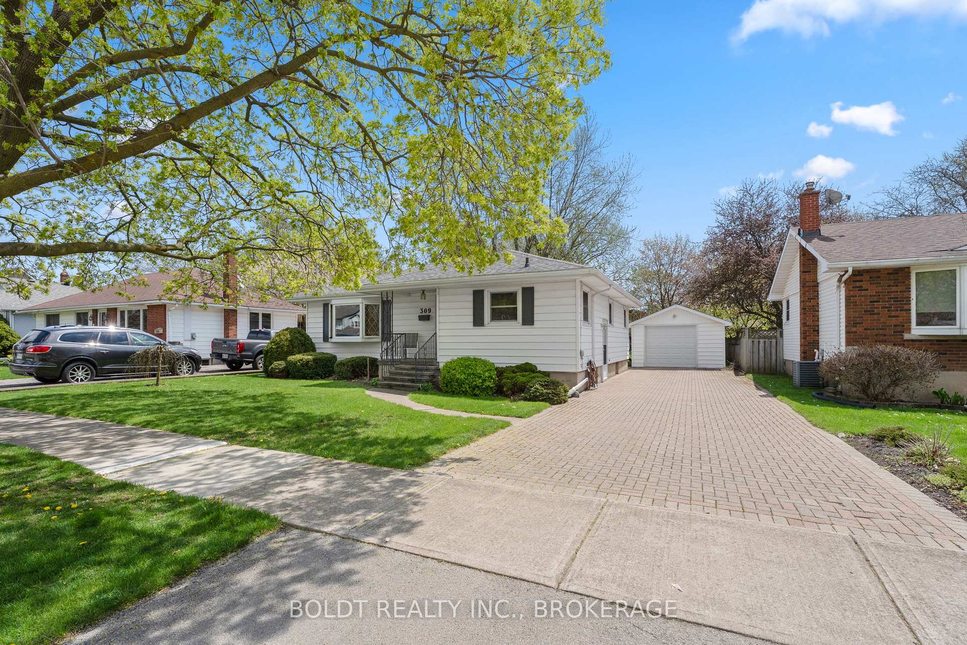 Photo 1 of 309 Pelham Road, St. Catharines, Rykert/Vansickle — HOMEH