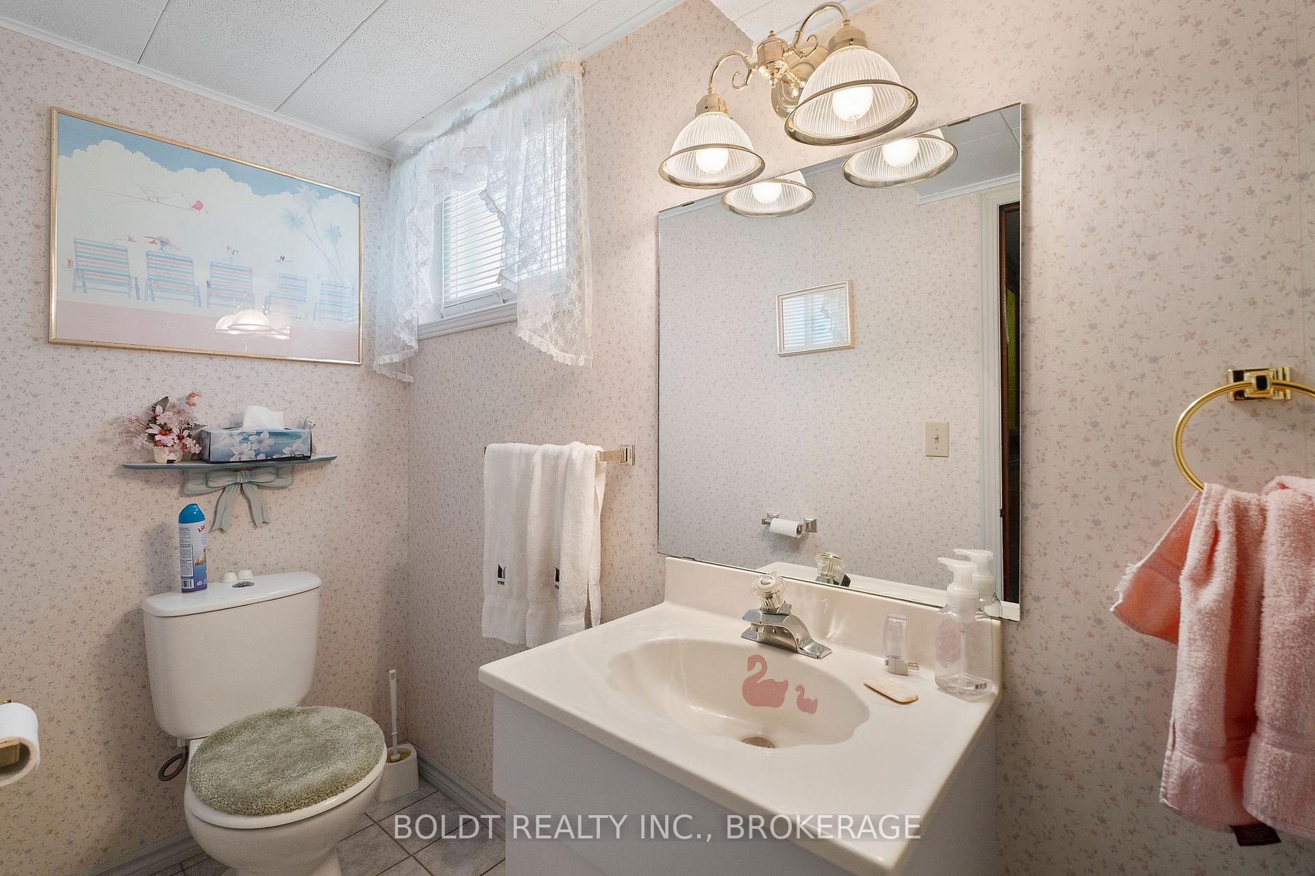 Photo 23 of 309 Pelham Road, St. Catharines, Rykert/Vansickle — HOMEH
