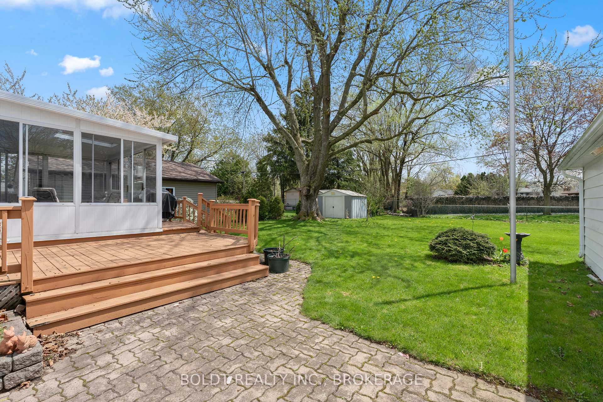 Photo 26 of 309 Pelham Road, St. Catharines, Rykert/Vansickle — HOMEH