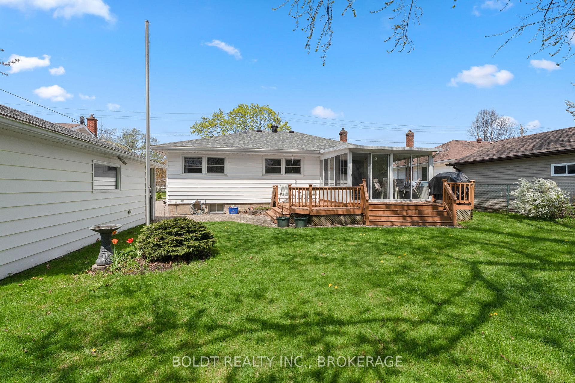 Photo 27 of 309 Pelham Road, St. Catharines, Rykert/Vansickle — HOMEH
