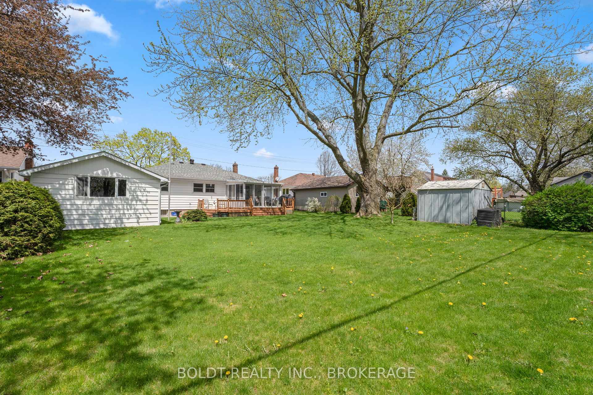 Photo 29 of 309 Pelham Road, St. Catharines, Rykert/Vansickle — HOMEH
