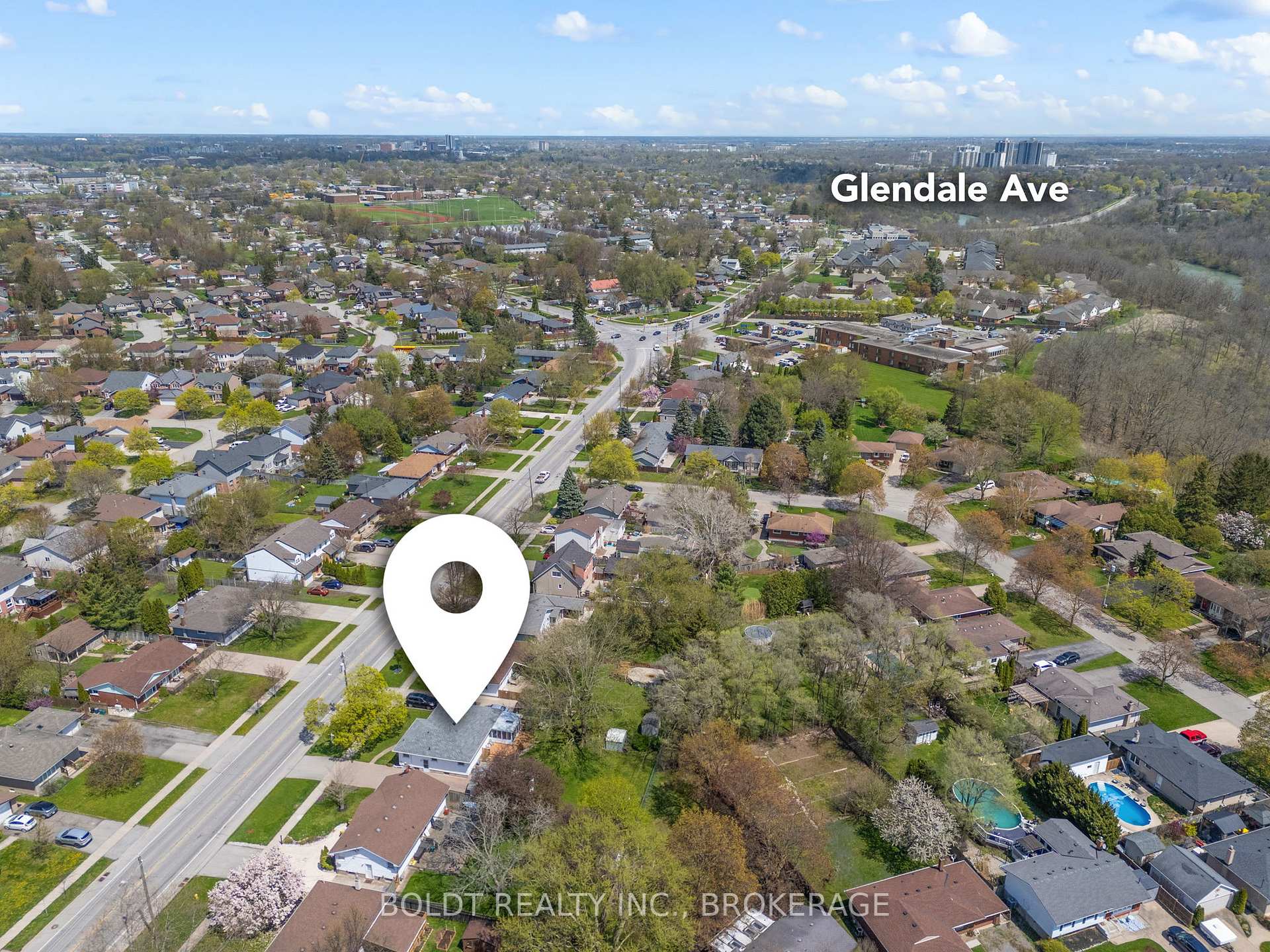 Photo 36 of 309 Pelham Road, St. Catharines, Rykert/Vansickle — HOMEH
