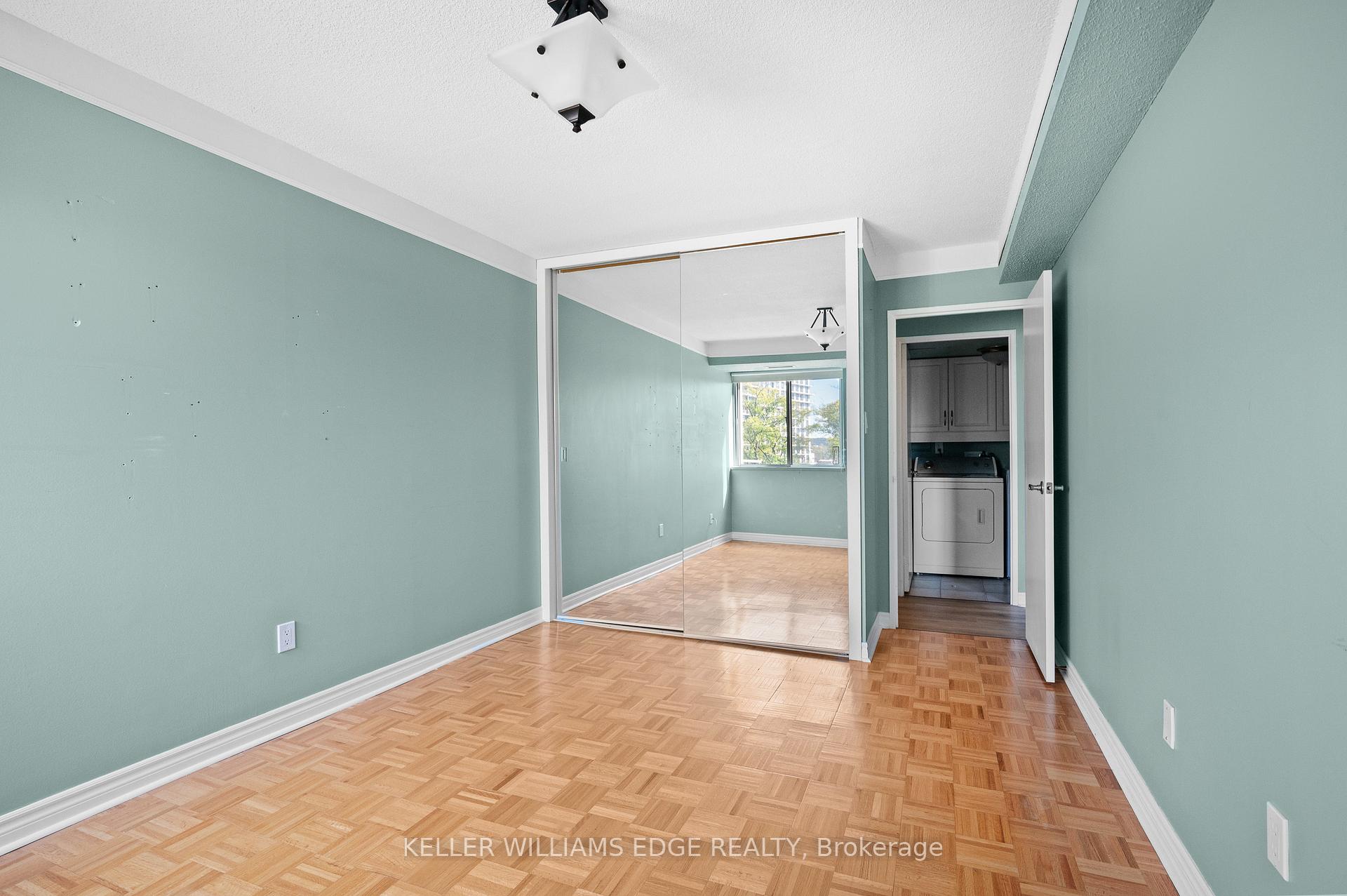 Photo 38 of Unit 404, 301 Frances Avenue, Hamilton, Stoney Creek — HOMEH