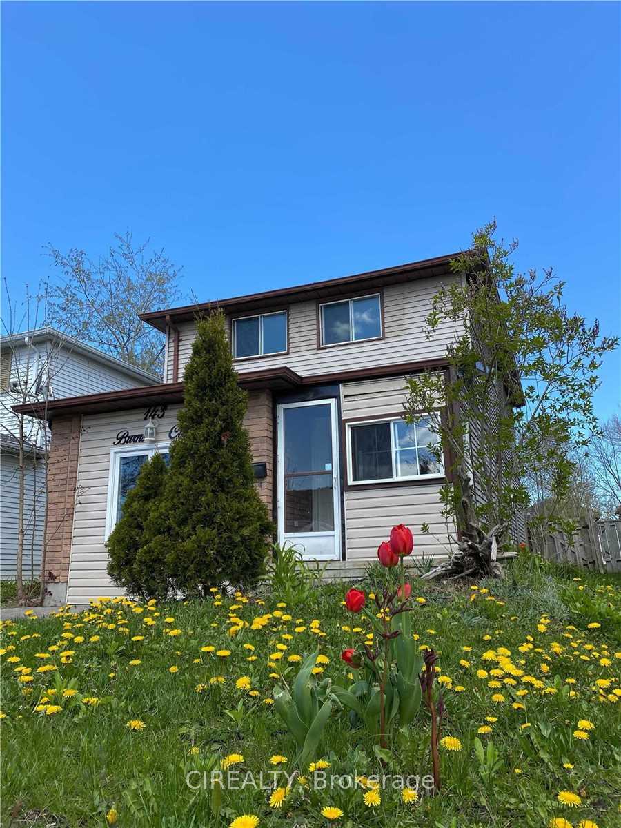 Photo 1 of 143 Burns Circle, Barrie, Letitia Heights — HOMEH