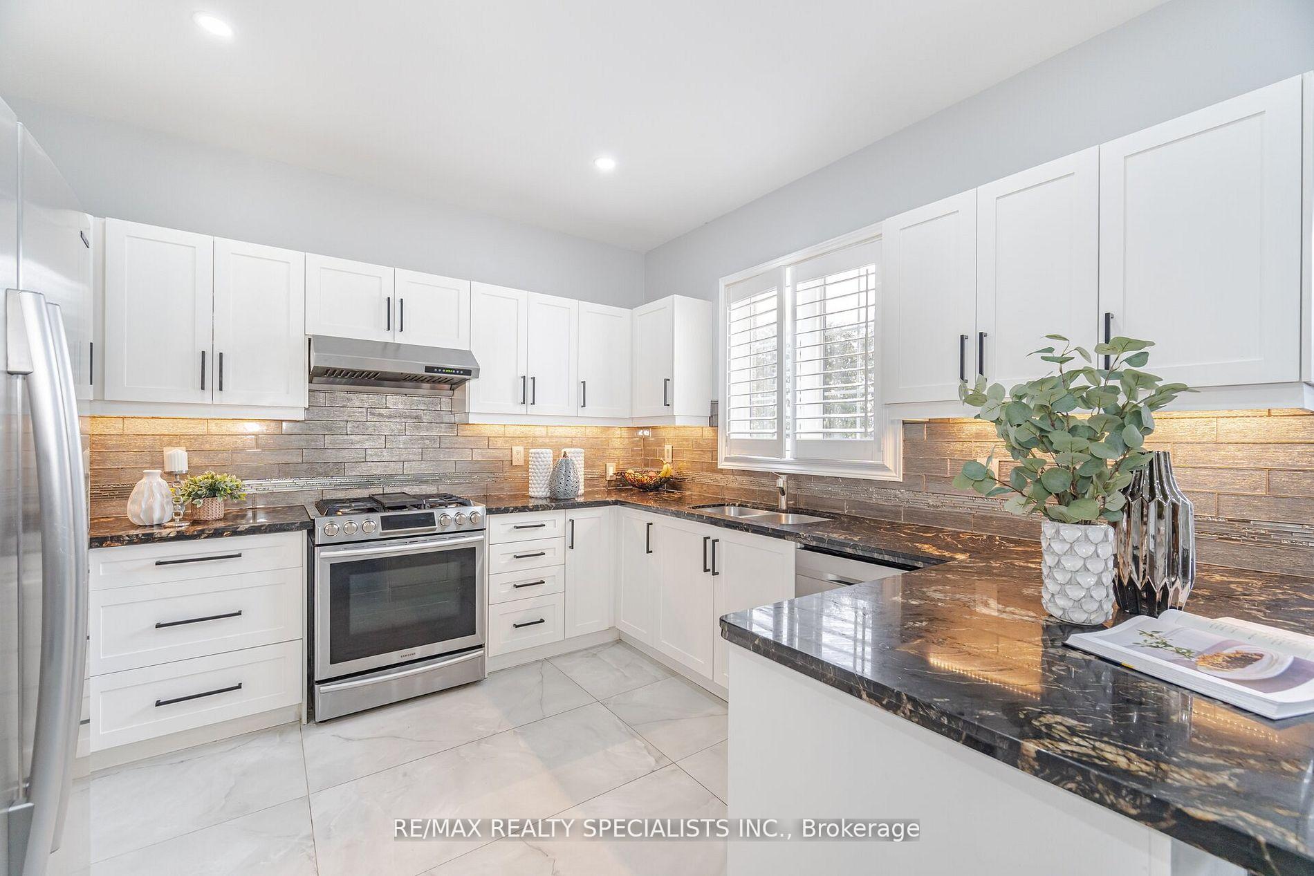 Photo 31 of 28 Kippen Court, Brampton, Sandringham-Wellington — HOMEH