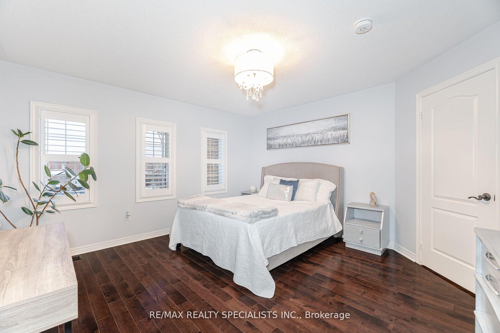 Photo 47 of 28 Kippen Court, Brampton, Sandringham-Wellington — HOMEH