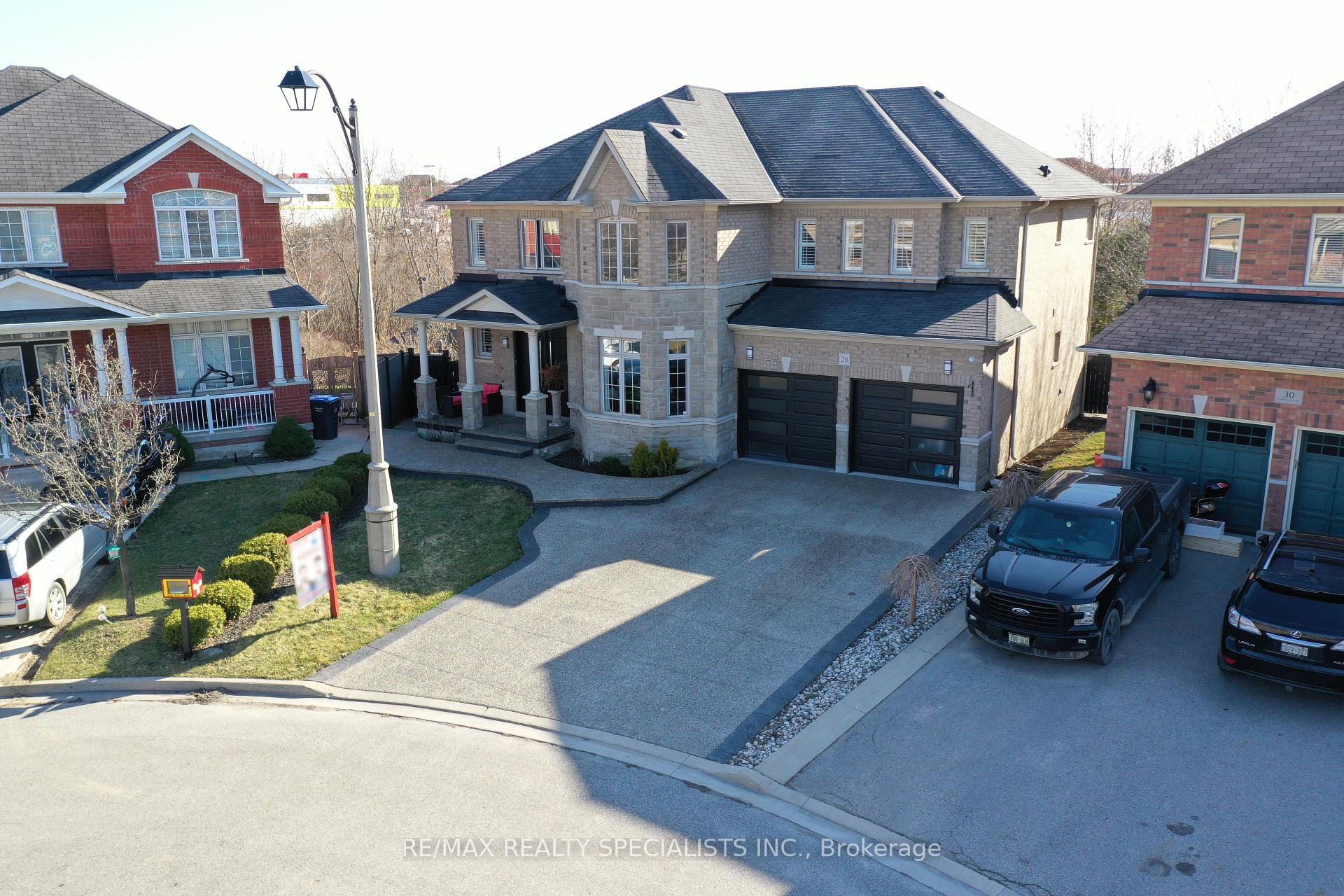 Photo 3 of 28 Kippen Court, Brampton, Sandringham-Wellington — HOMEH