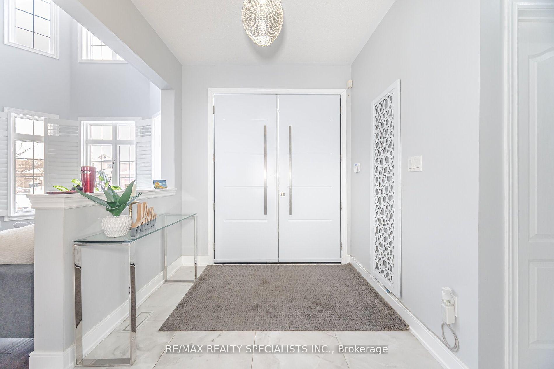 Photo 5 of 28 Kippen Court, Brampton, Sandringham-Wellington — HOMEH