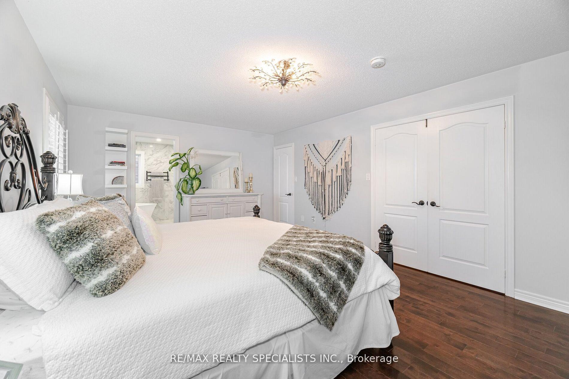 Photo 63 of 28 Kippen Court, Brampton, Sandringham-Wellington — HOMEH
