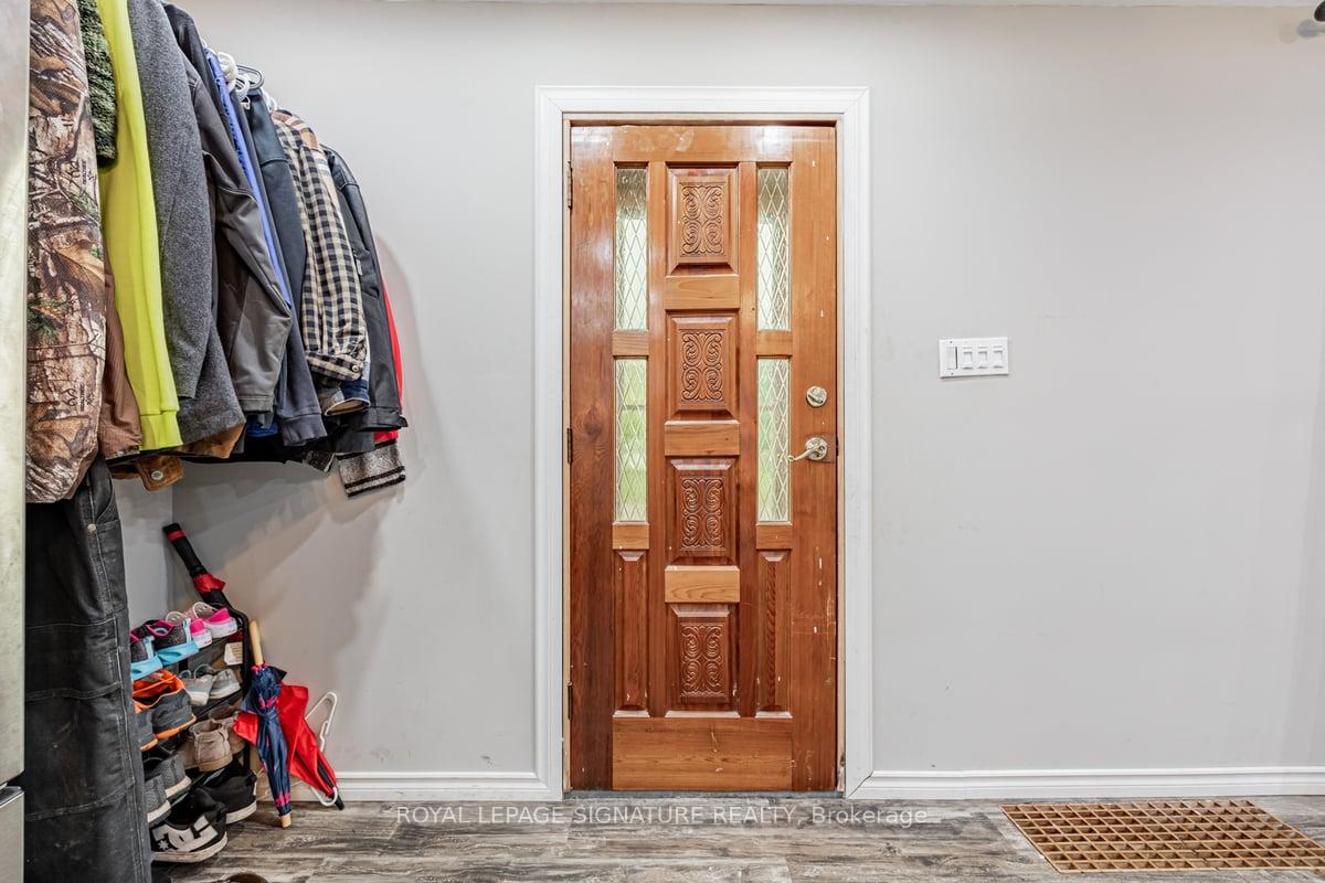 Photo 2 of 5 Woodhouse Crescent, Ajax, South East — HOMEH