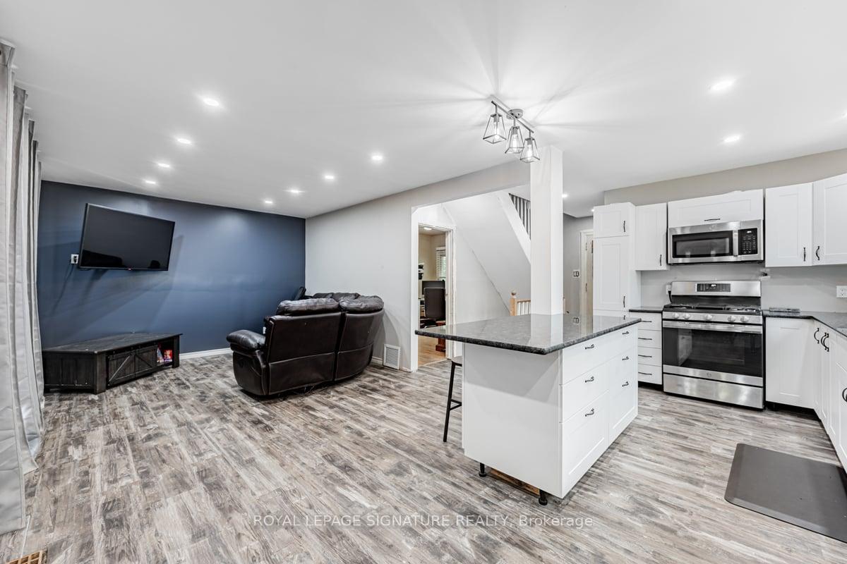Photo 5 of 5 Woodhouse Crescent, Ajax, South East — HOMEH