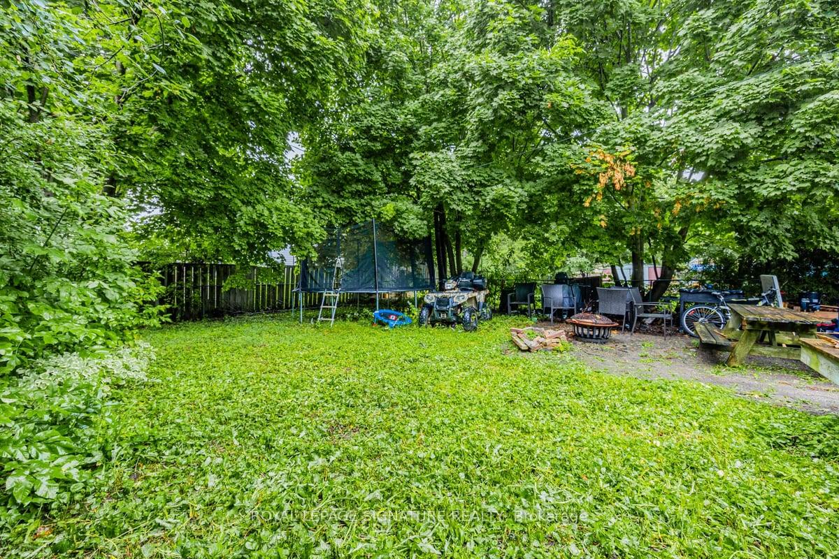 Photo 12 of 5 Woodhouse Crescent, Ajax, South East — HOMEH