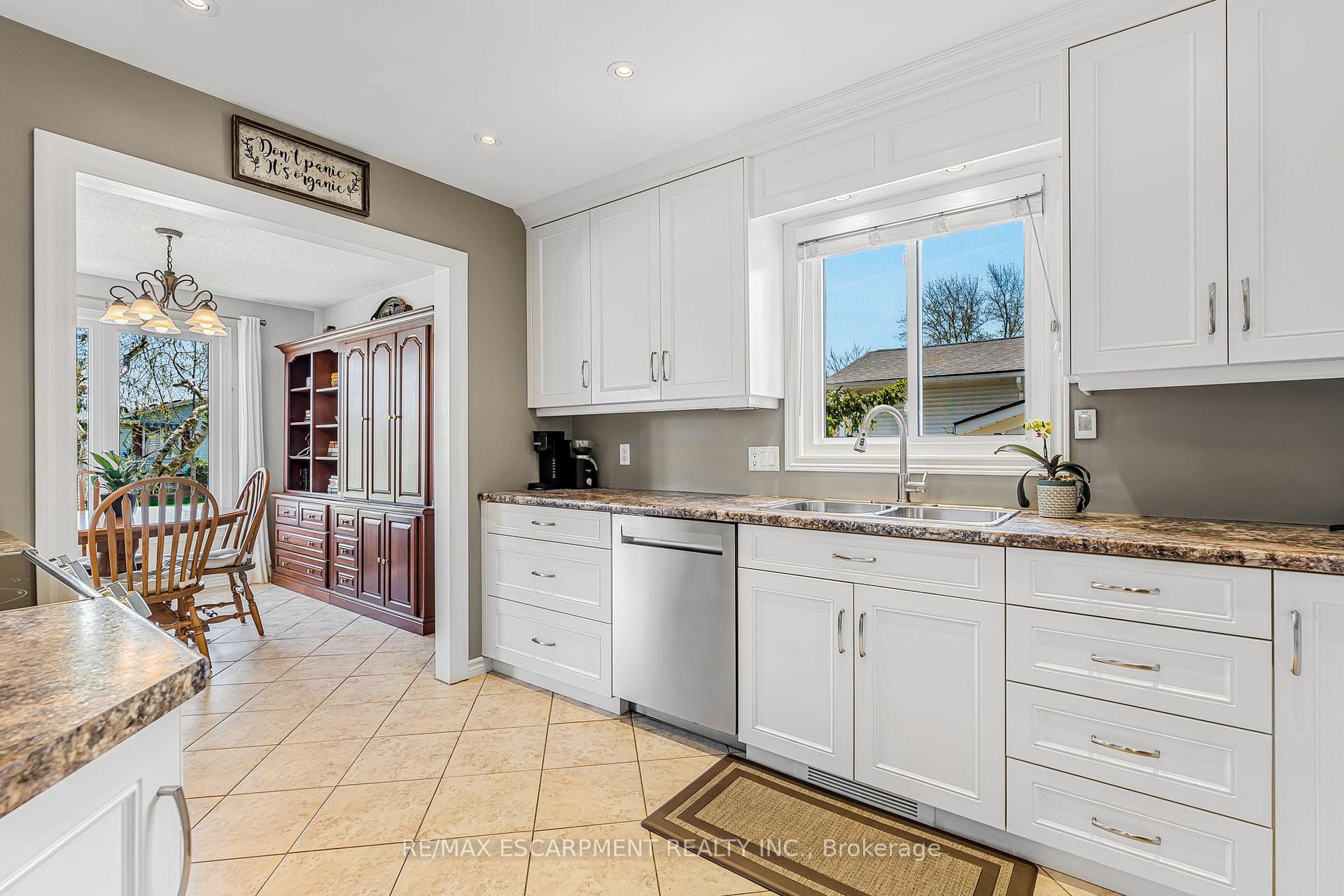 Photo 11 of 3954 Old Orchard Way, Lincoln, Lincoln-Jordan/Vineland — HOMEH