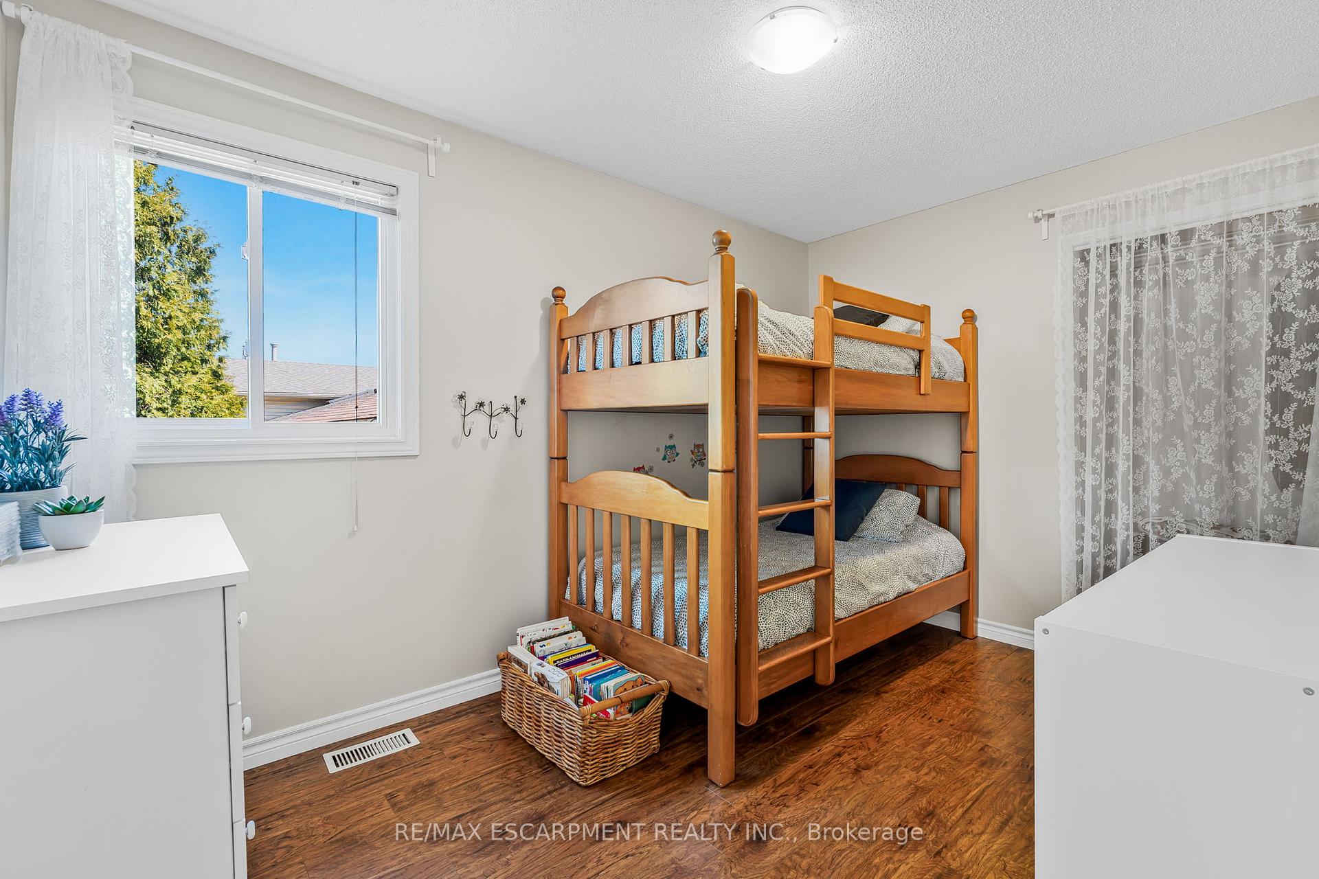 Photo 19 of 3954 Old Orchard Way, Lincoln, Lincoln-Jordan/Vineland — HOMEH