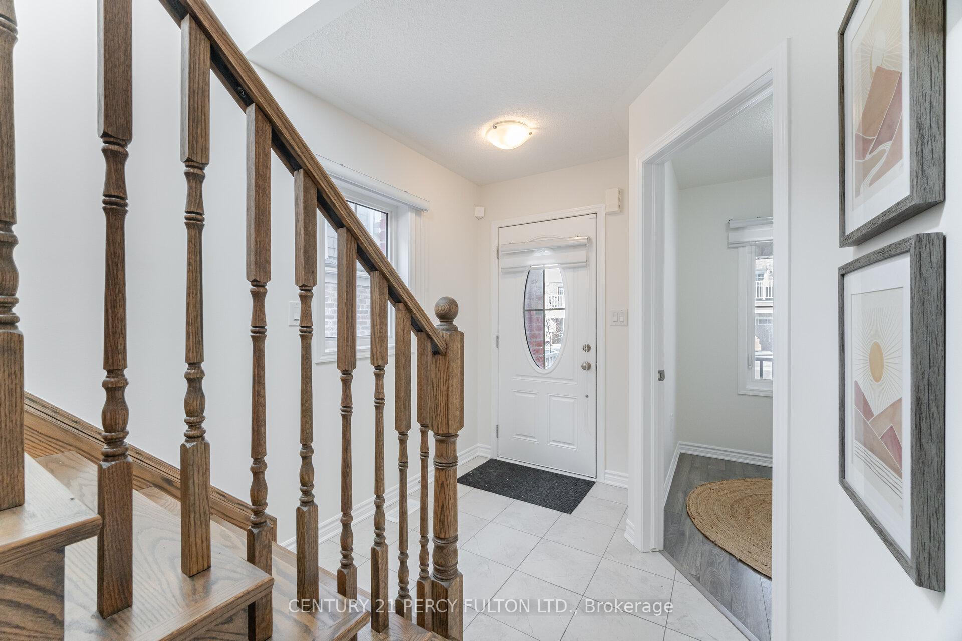 Photo 3 of 1029 Dragonfly Avenue, Pickering, Rural Pickering — HOMEH