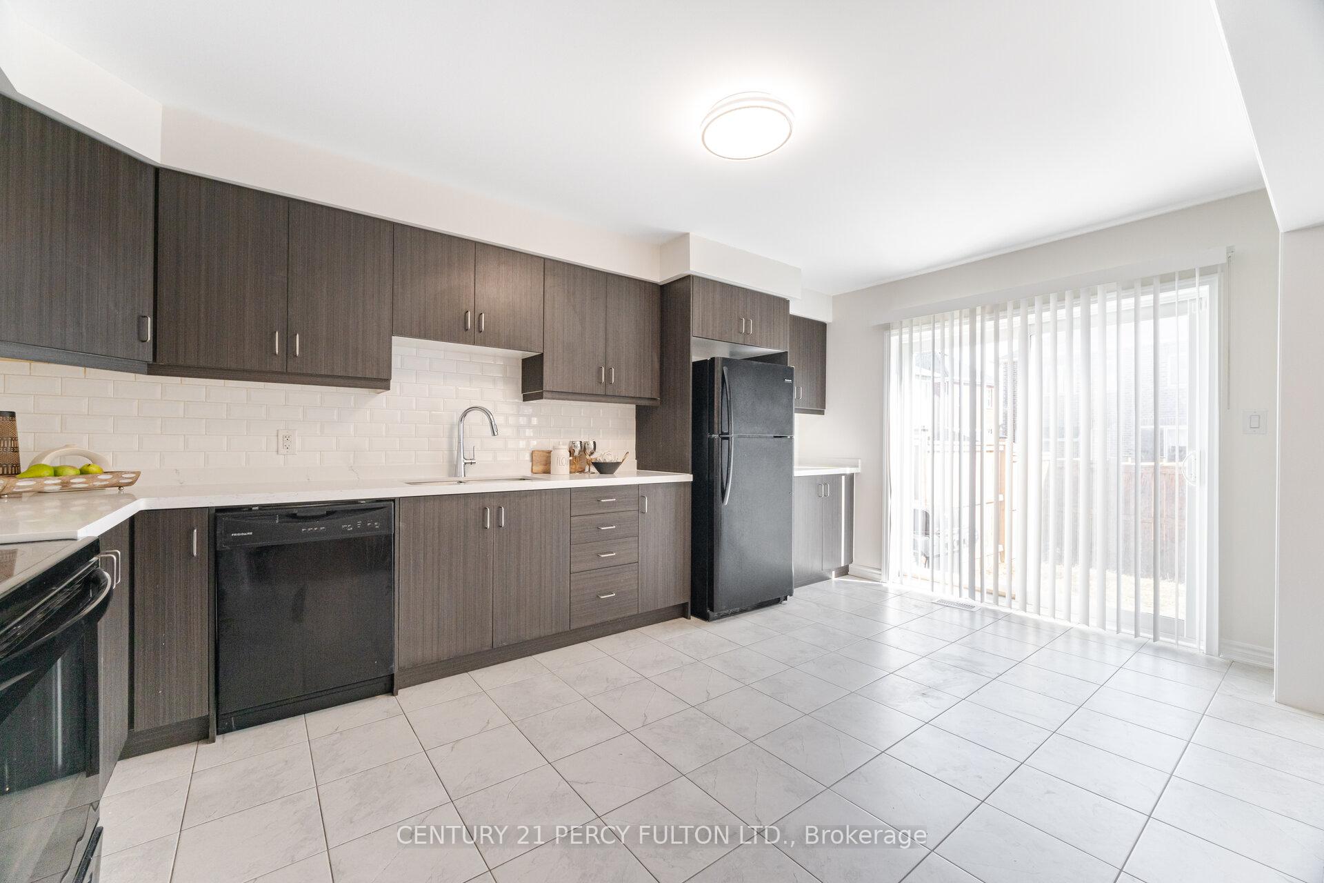 Photo 13 of 1029 Dragonfly Avenue, Pickering, Rural Pickering — HOMEH