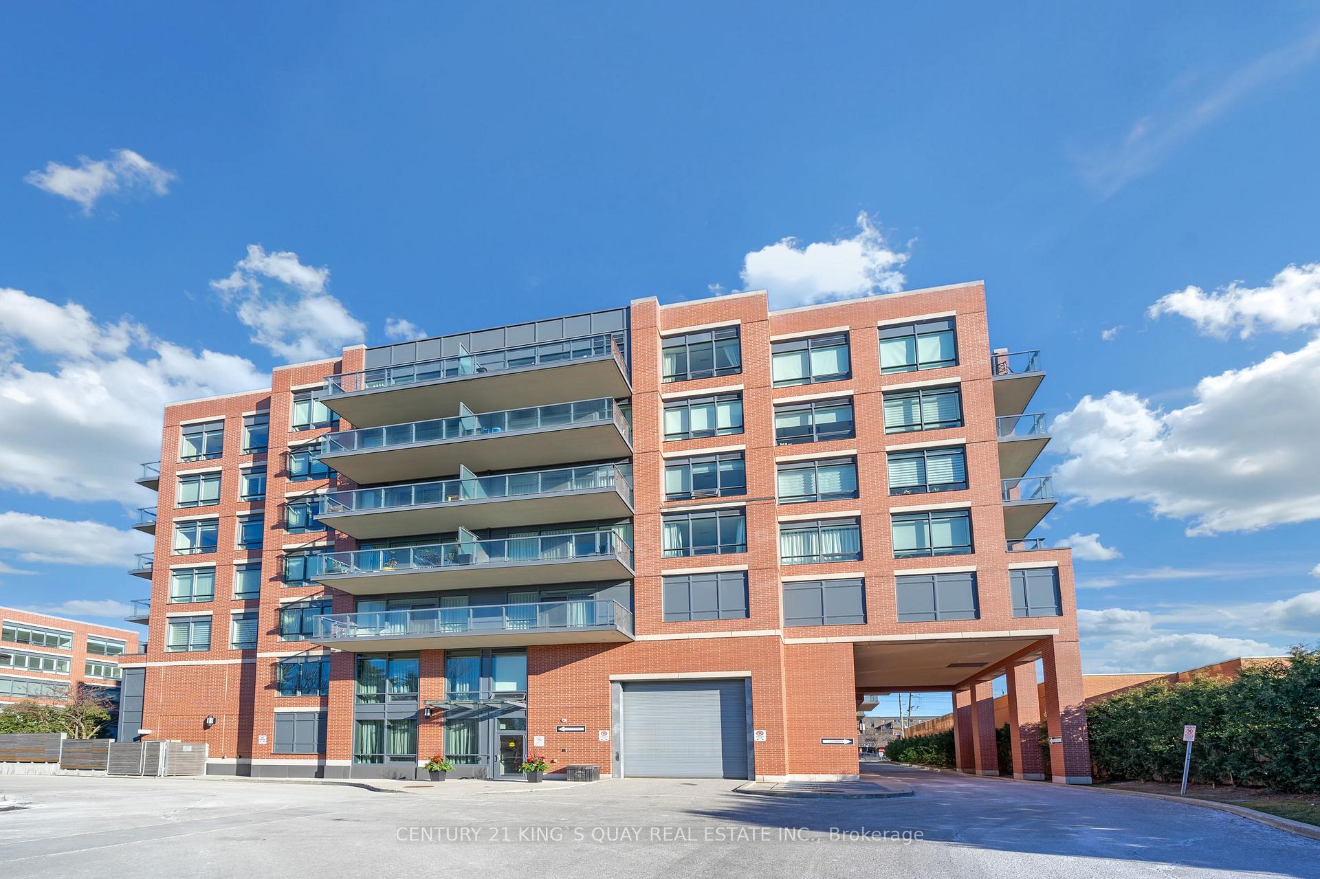 Photo 2 of Unit 438, 7608 Yonge Street, Vaughan, Crestwood-Springfarm-Yorkhill — HOMEH