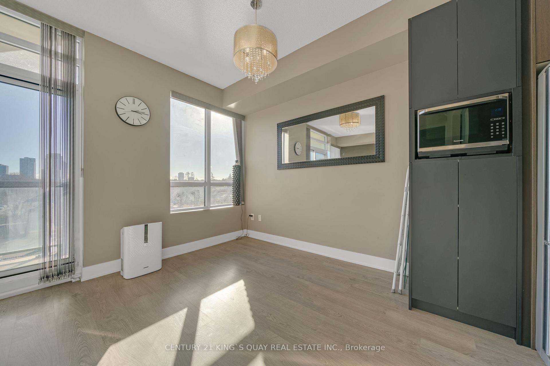 Photo 11 of Unit 438, 7608 Yonge Street, Vaughan, Crestwood-Springfarm-Yorkhill — HOMEH