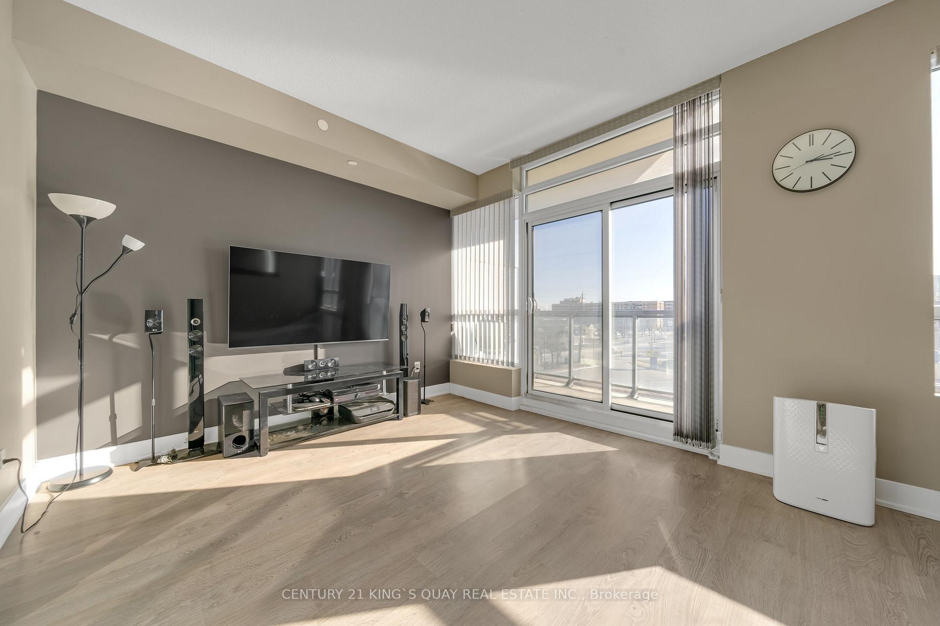Photo 12 of Unit 438, 7608 Yonge Street, Vaughan, Crestwood-Springfarm-Yorkhill — HOMEH
