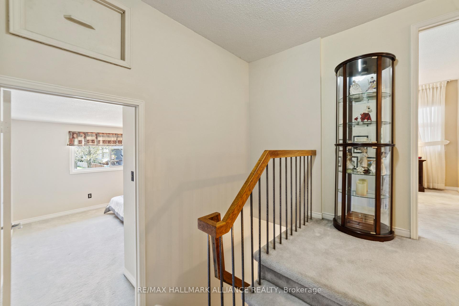 Photo 18 of 48 Garden Avenue, Brampton, Brampton West — HOMEH