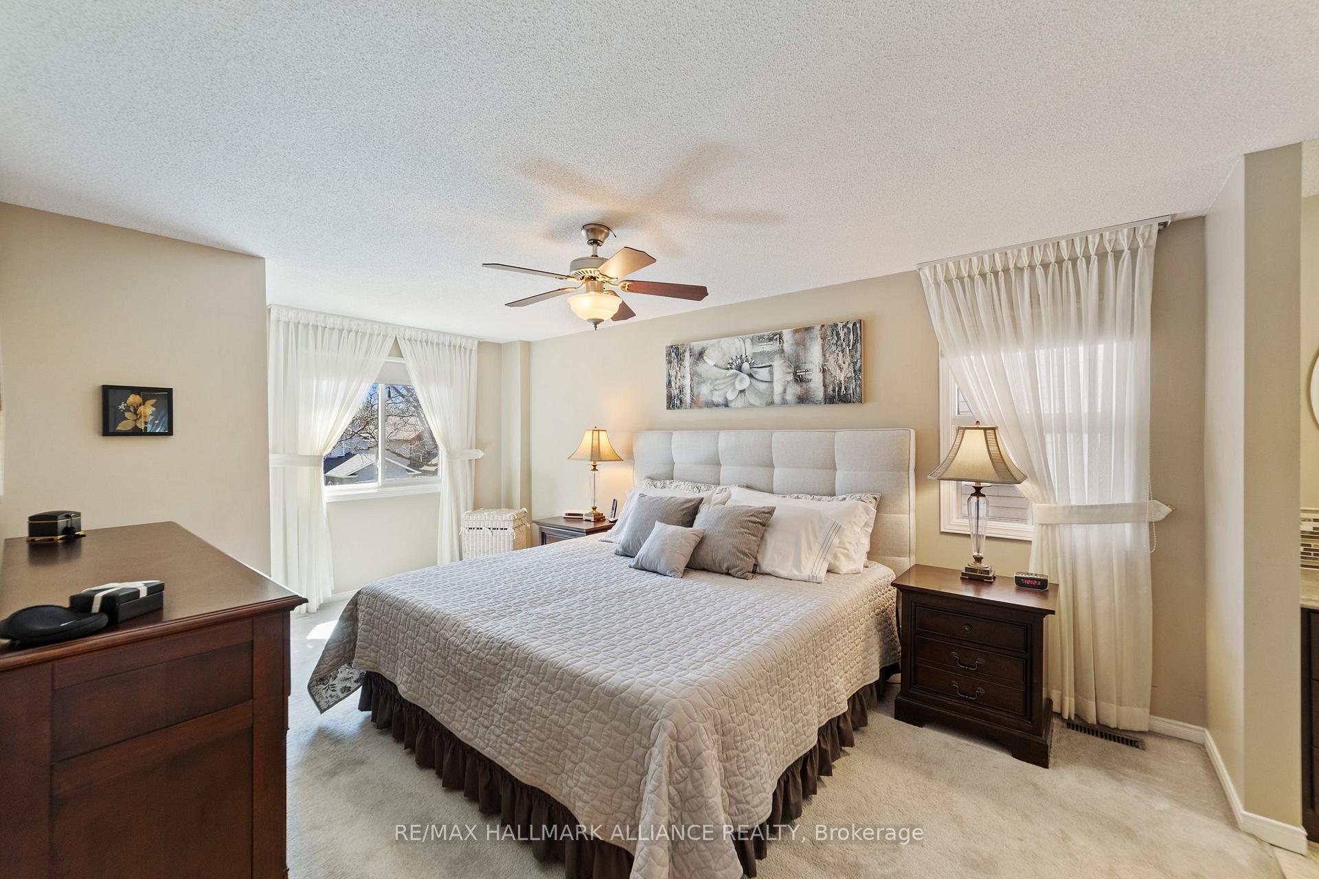 Photo 21 of 48 Garden Avenue, Brampton, Brampton West — HOMEH
