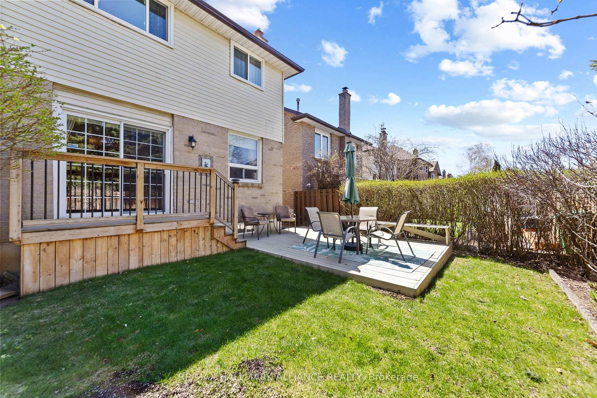 Photo 40 of 48 Garden Avenue, Brampton, Brampton West — HOMEH