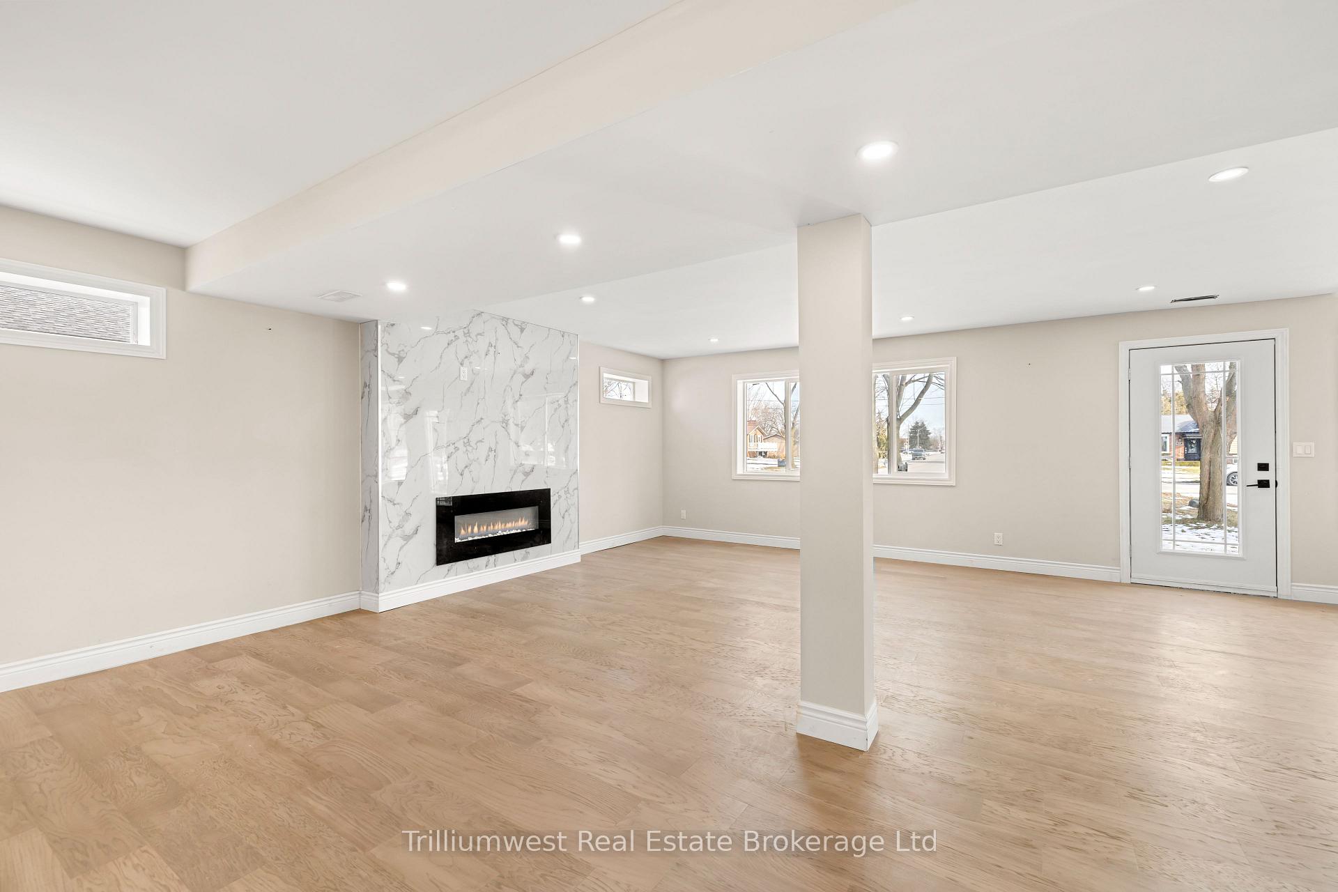 Photo 6 of 128 Ducharme Street, Lakeshore — HOMEH