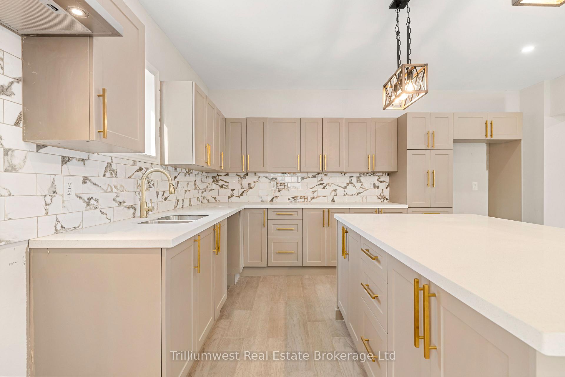 Photo 11 of 128 Ducharme Street, Lakeshore — HOMEH