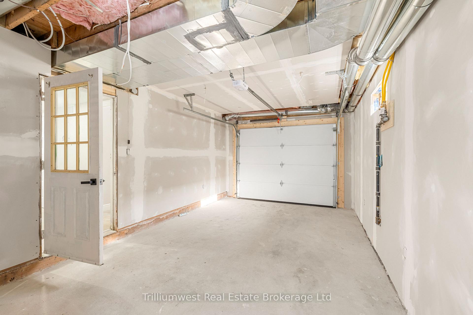 Photo 14 of 128 Ducharme Street, Lakeshore — HOMEH