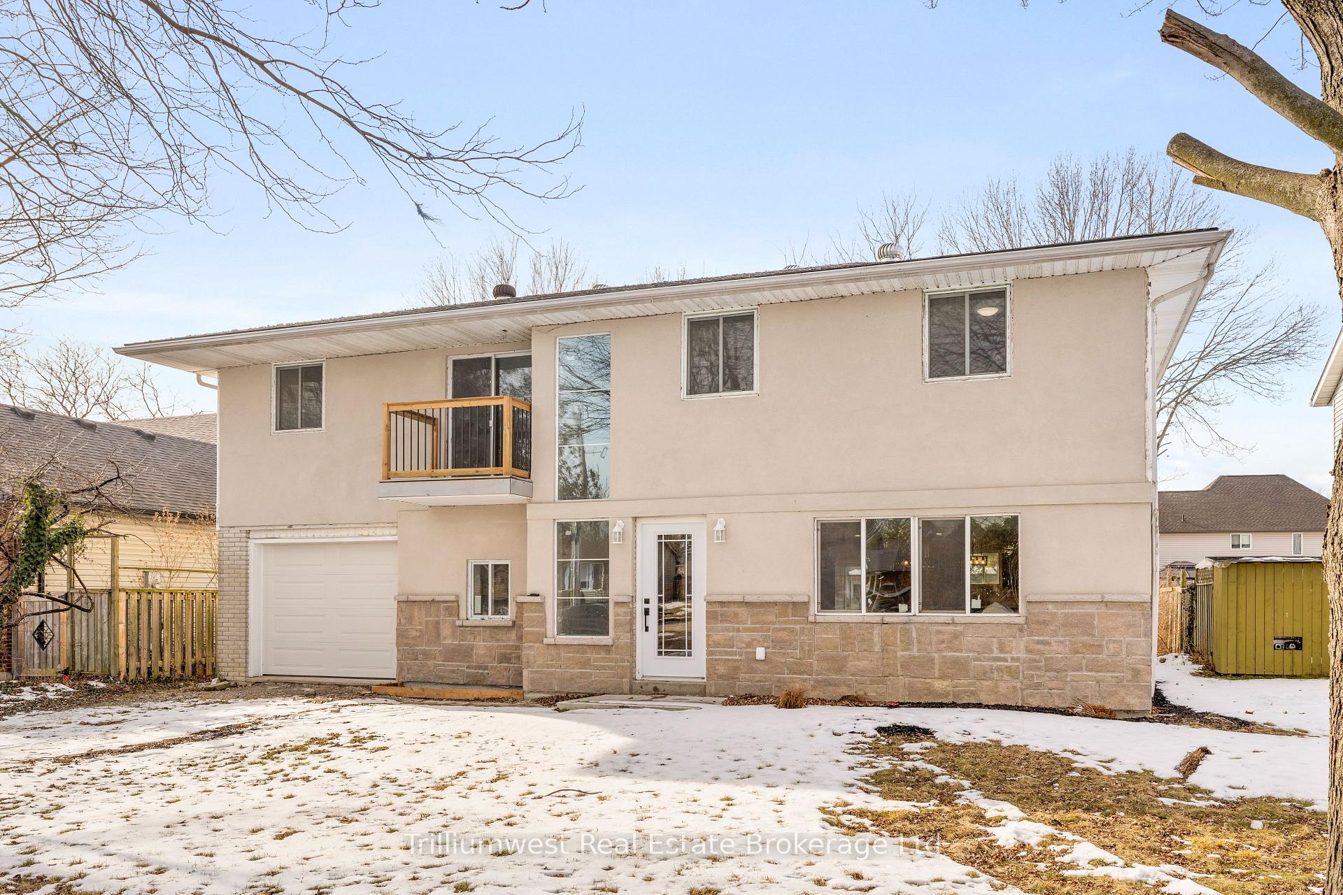 Photo 30 of 128 Ducharme Street, Lakeshore — HOMEH