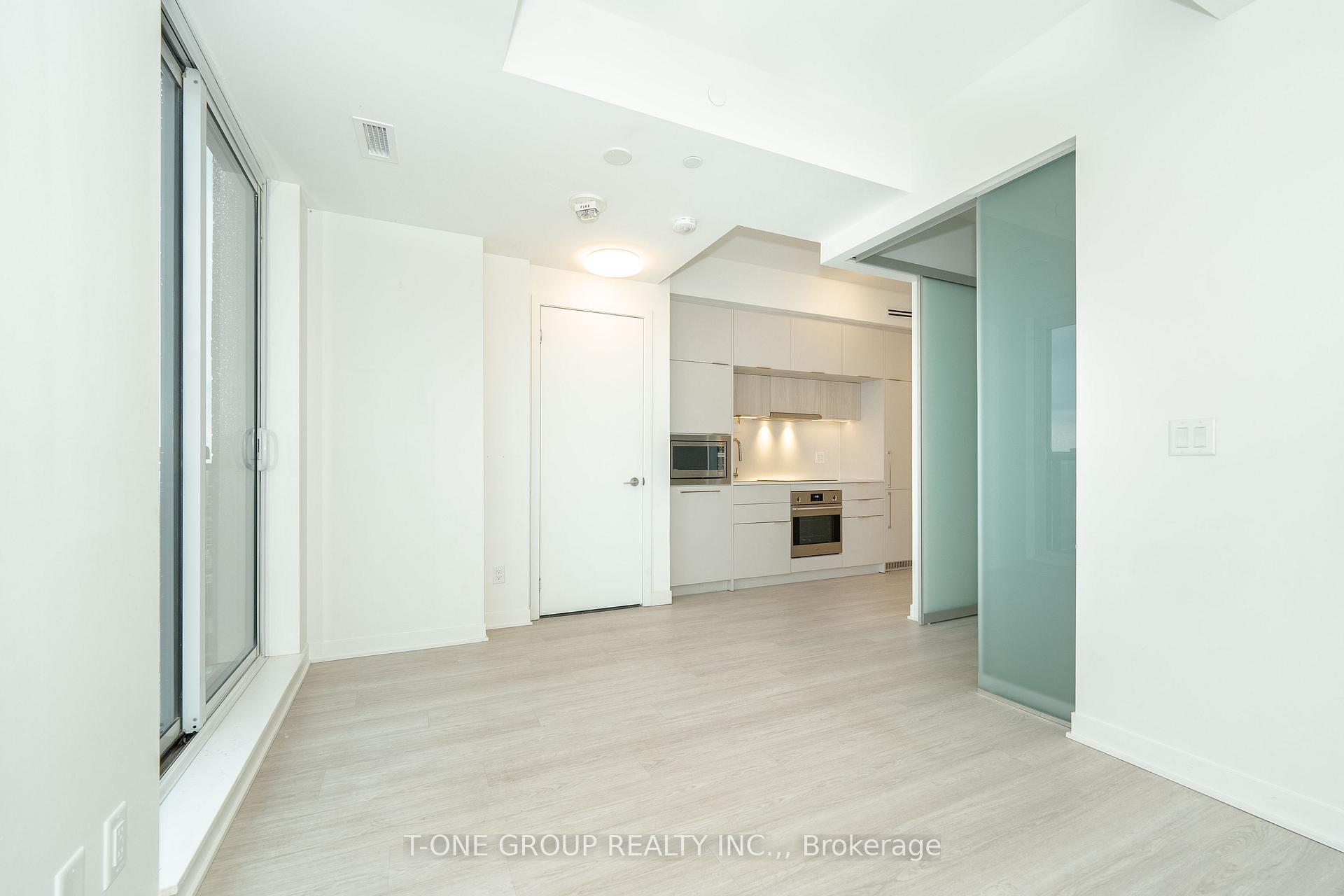 Photo 11 of Unit 1205, 185 Alberta Avenue, Toronto, Oakwood Village — HOMEH