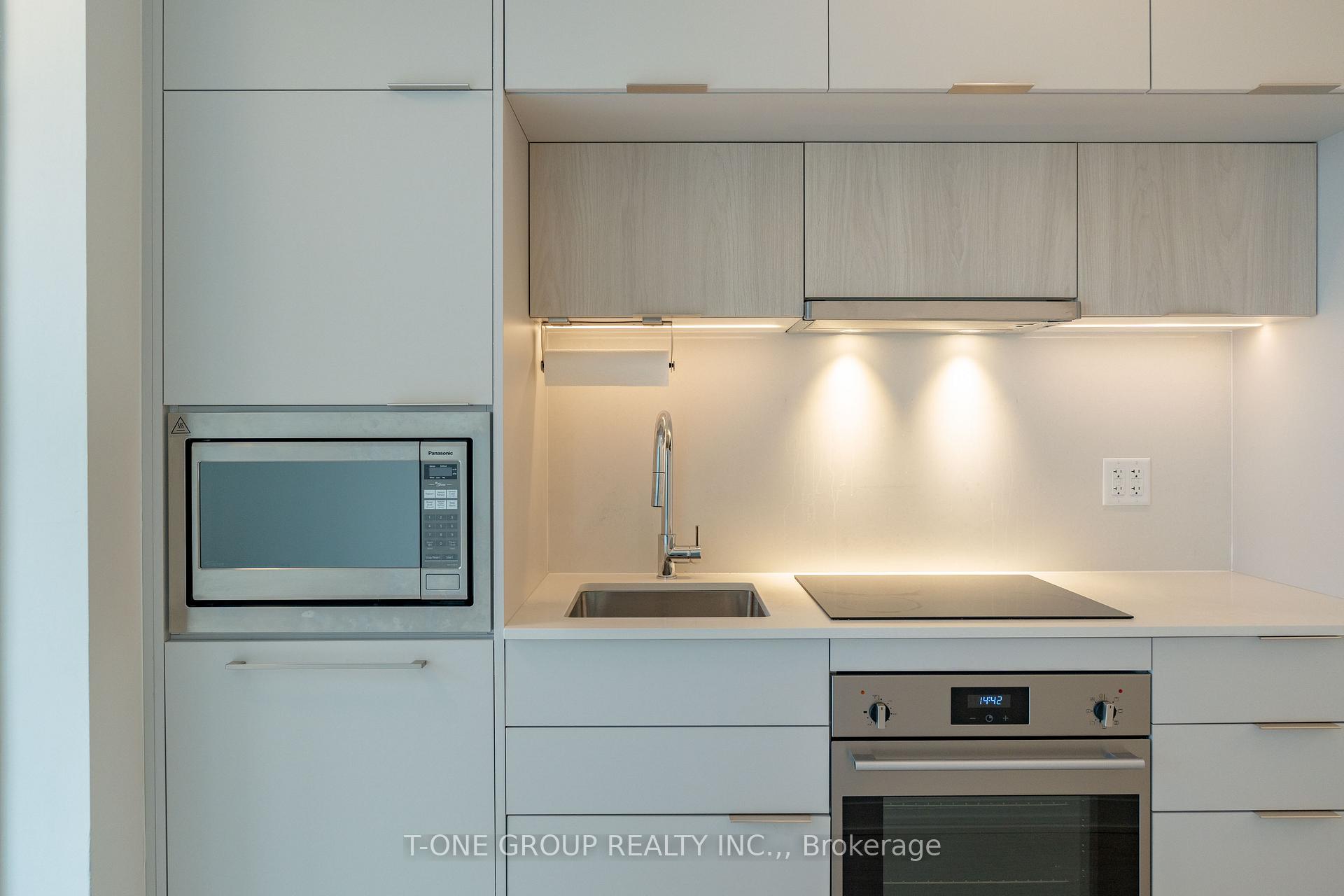 Photo 25 of Unit 1205, 185 Alberta Avenue, Toronto, Oakwood Village — HOMEH
