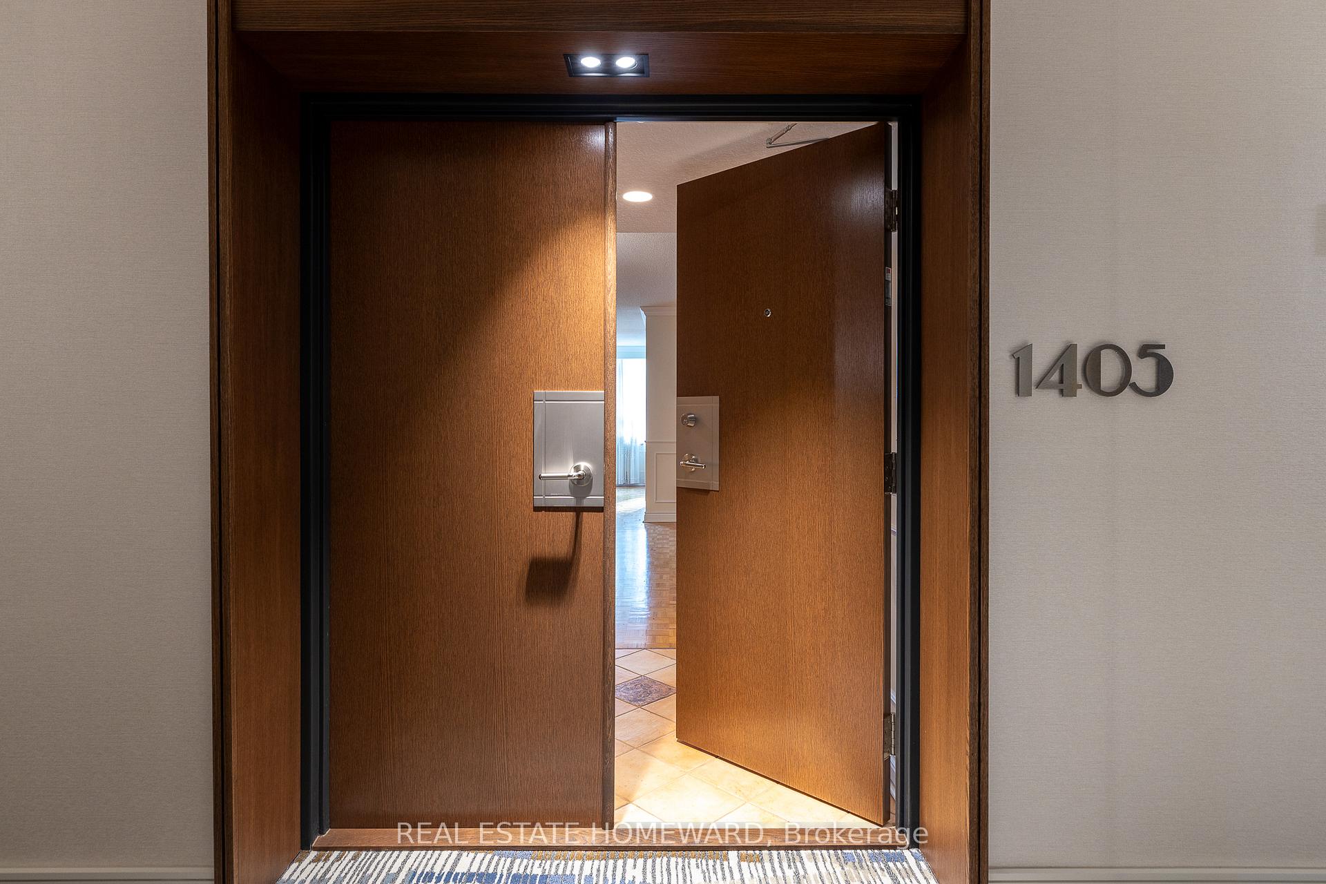 Photo 2 of Unit 1405, 71 Charles Street E, Toronto, Church-Yonge Corridor — HOMEH