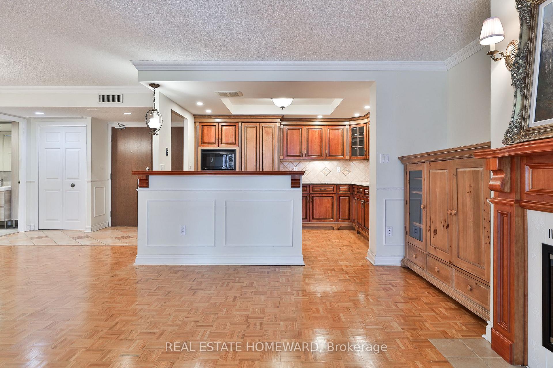 Photo 5 of Unit 1405, 71 Charles Street E, Toronto, Church-Yonge Corridor — HOMEH