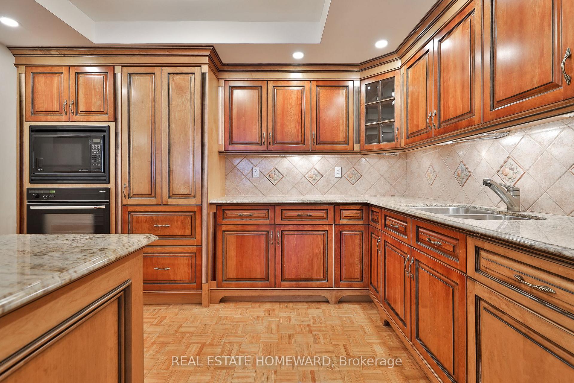 Photo 8 of Unit 1405, 71 Charles Street E, Toronto, Church-Yonge Corridor — HOMEH